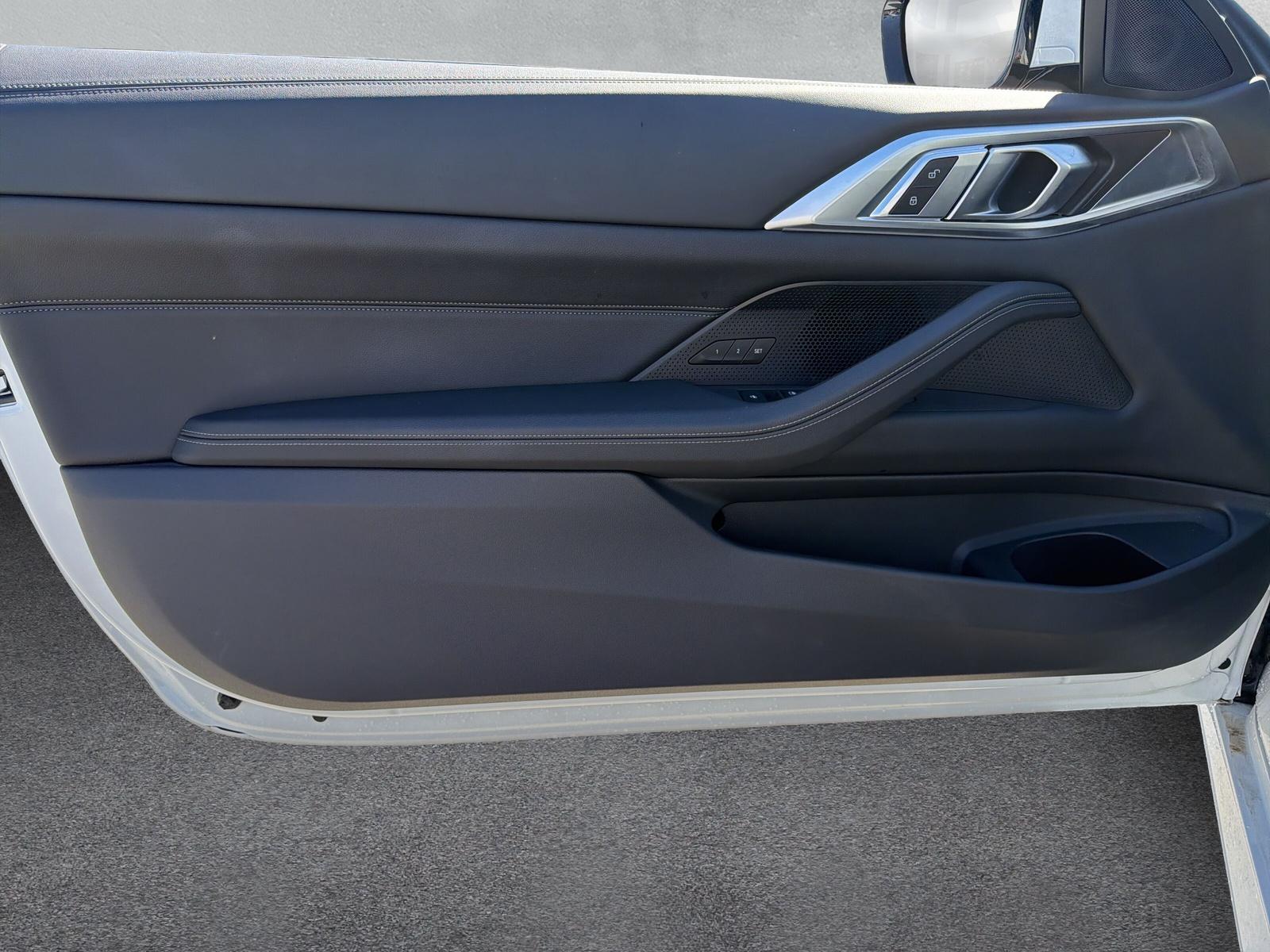 BMW 430i Cabrio M Sport xDrive G23 (CH)-image-23