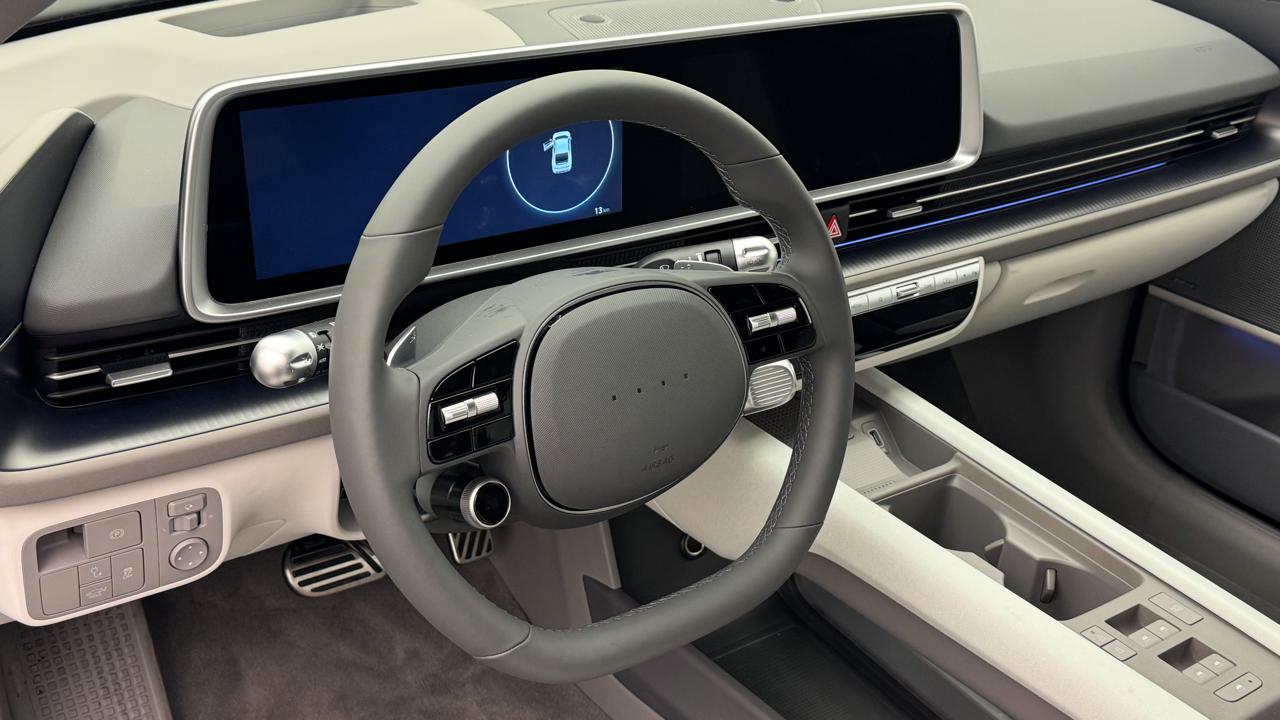 HYUNDAI Ioniq 6 77kWh Limited-image-6