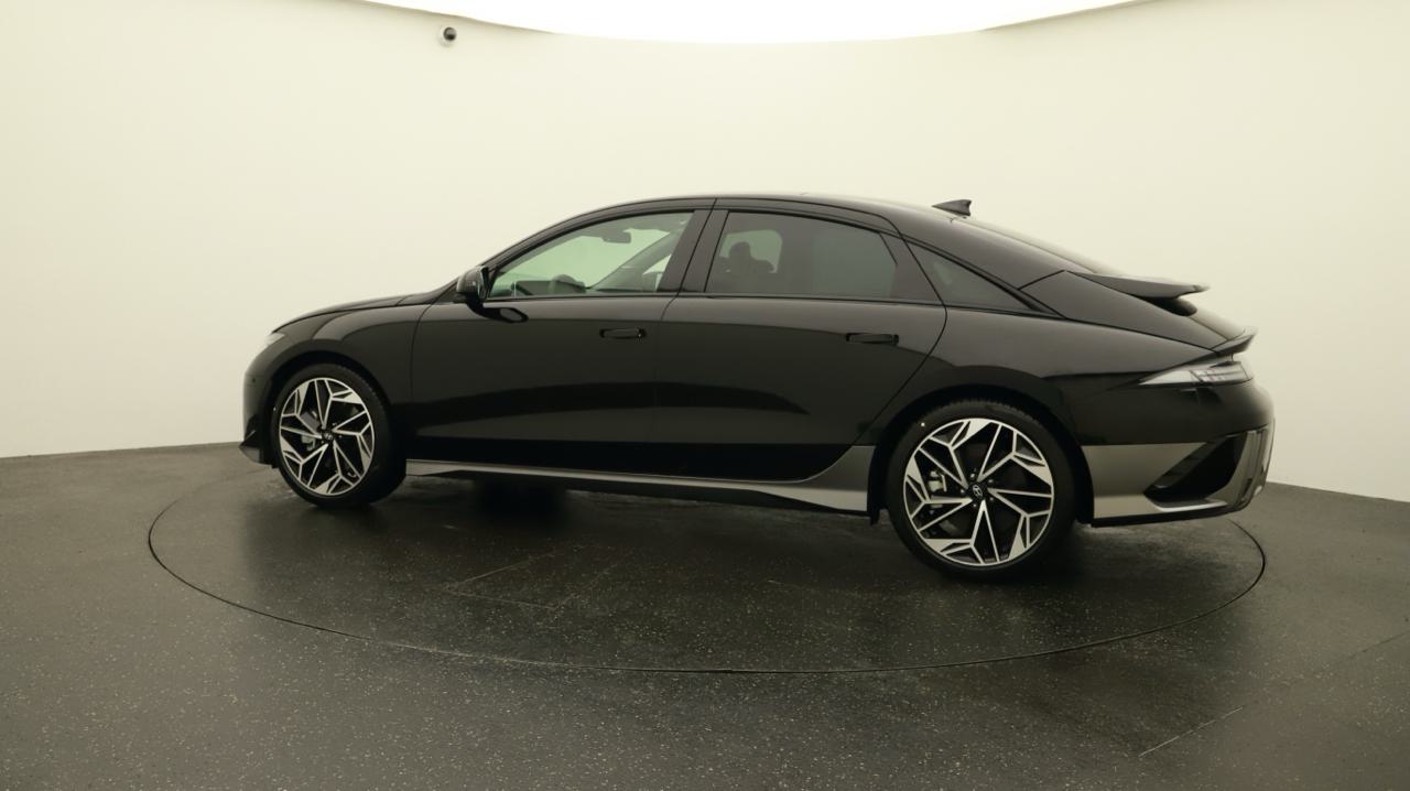 HYUNDAI Ioniq 6 77kWh Limited-showroom-element-2