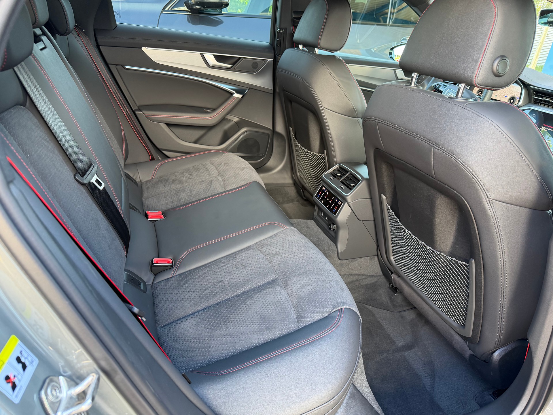 AUDI A6 Avant 50 TFSIe advanced quattro S-tronic*5 Jahre Werksgarantie*21" Alu Räder*AHK*-image-9