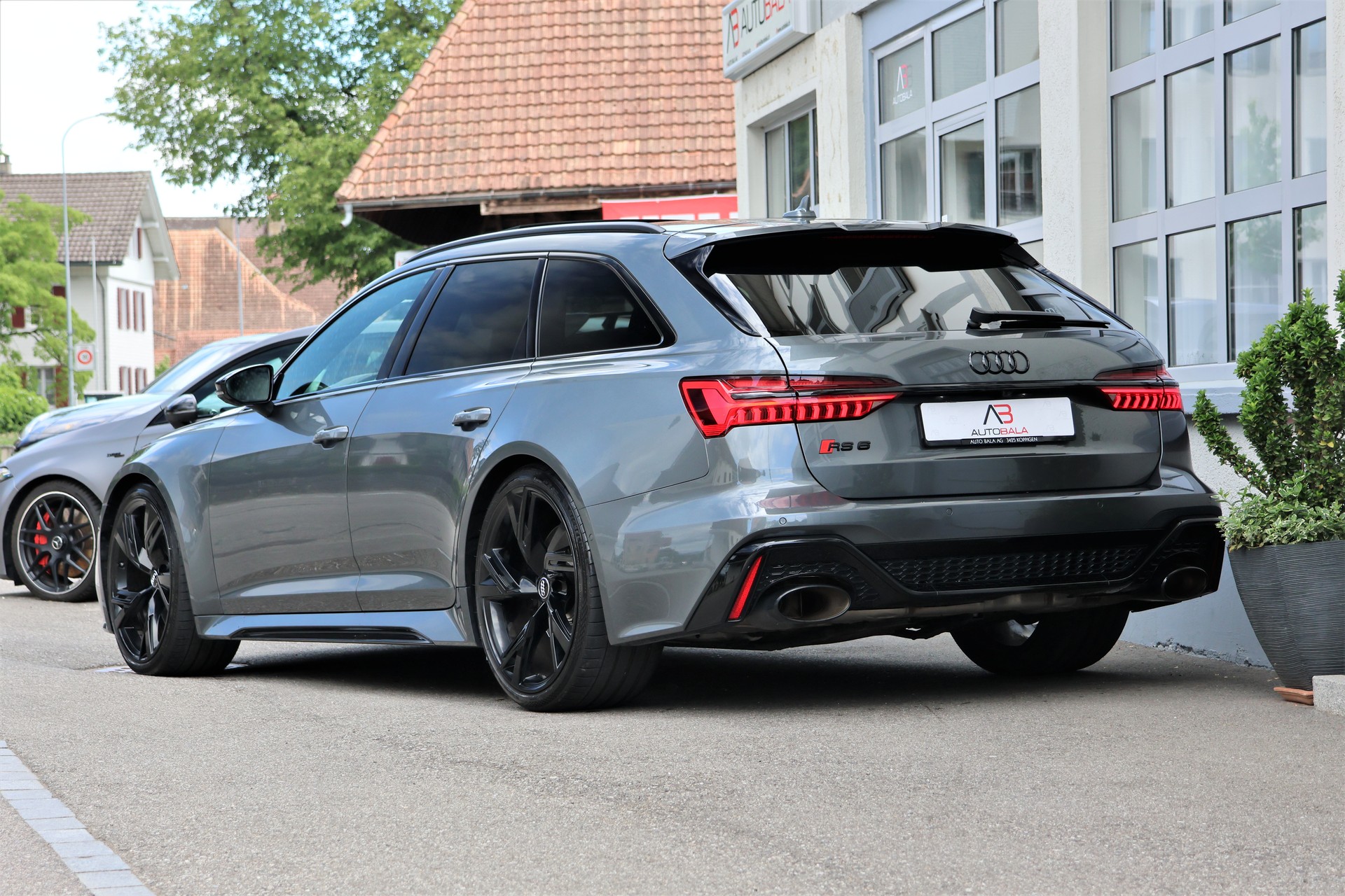 AUDI RS6 Avant 4.0 TFSI V8 quattro (CH)-showroom-element-2