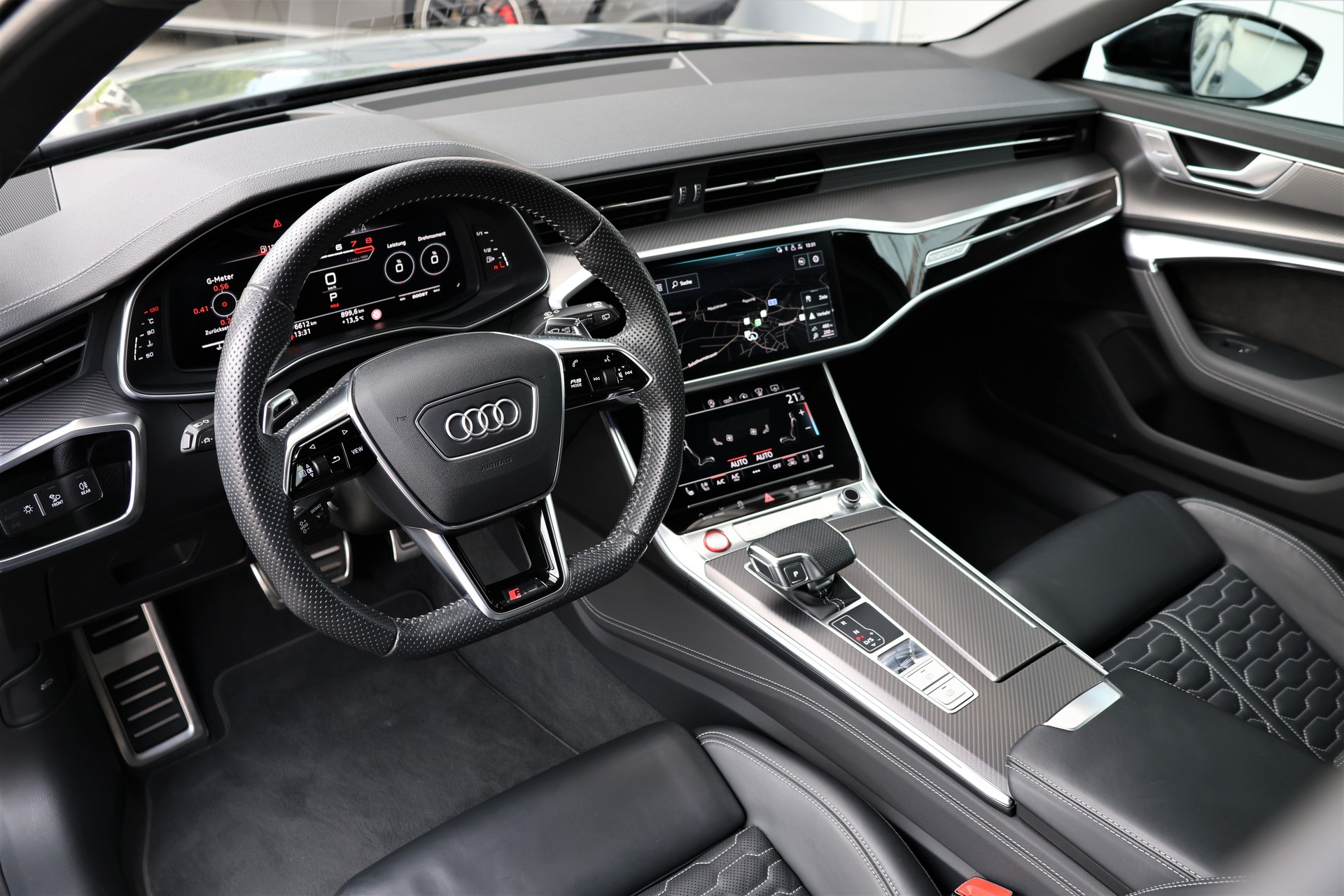 AUDI RS6 Avant 4.0 TFSI V8 quattro (CH)-image-11