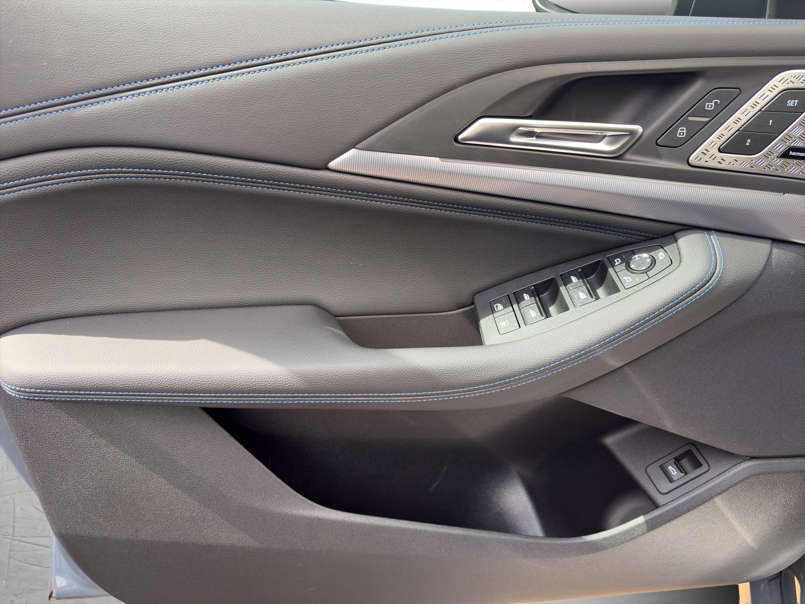 BMW 230e xDrive paddles Active Tourer-image-20