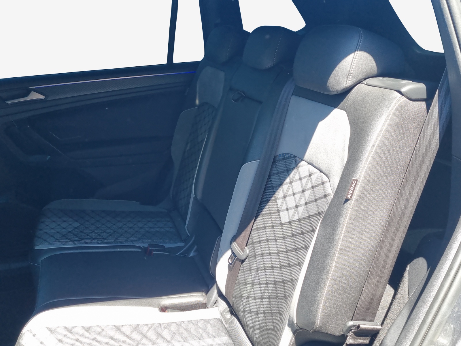 VW Tiguan Allspace 2.0TSI R-Line 4Motion DSG-image-11