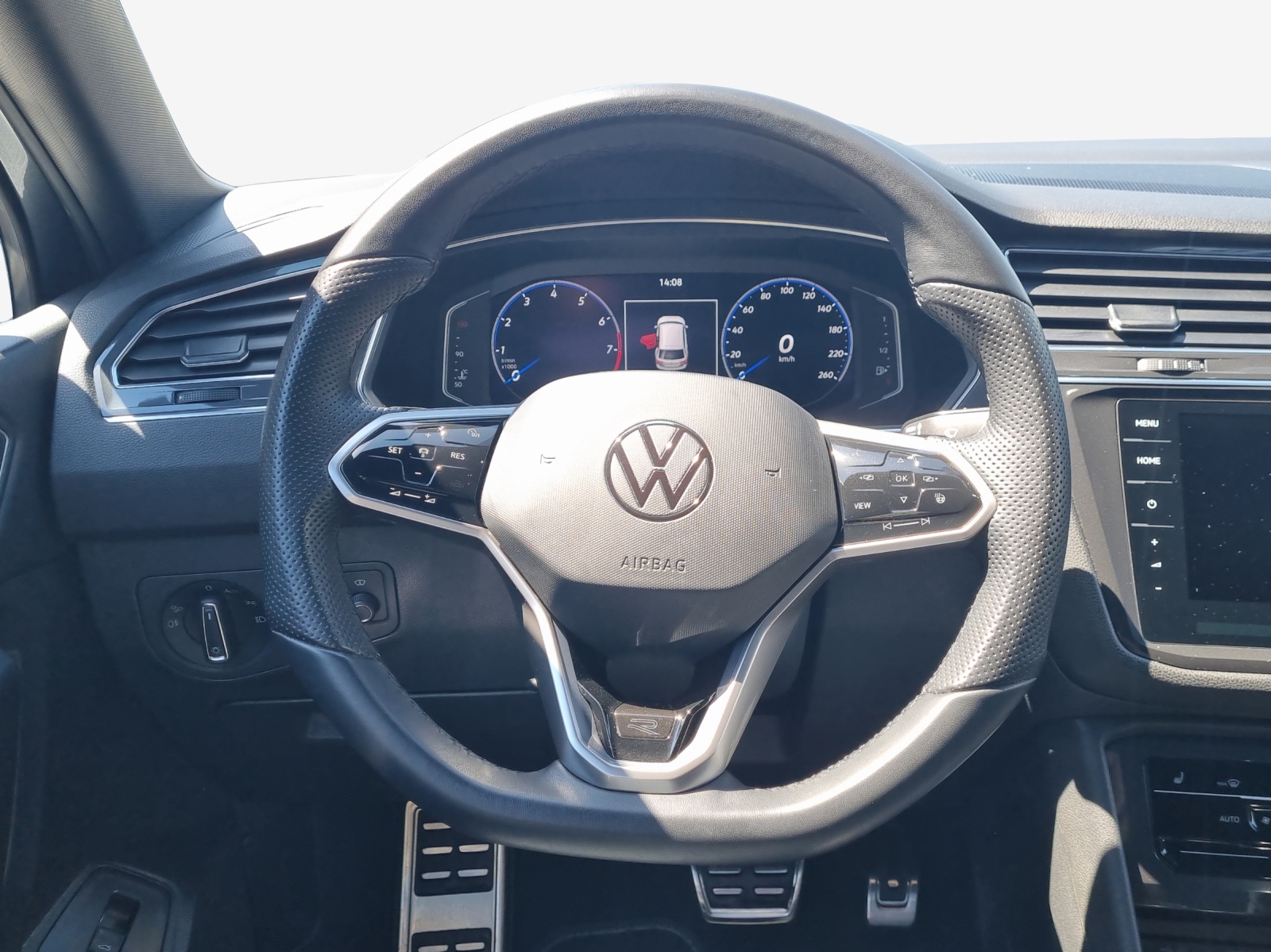 VW Tiguan Allspace 2.0TSI R-Line 4Motion DSG-image-9
