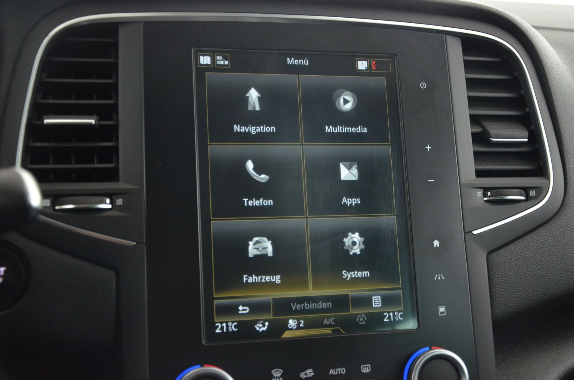 RENAULT Mégane Grandtour 1.2 16V Turbo Bose EDC-image-16