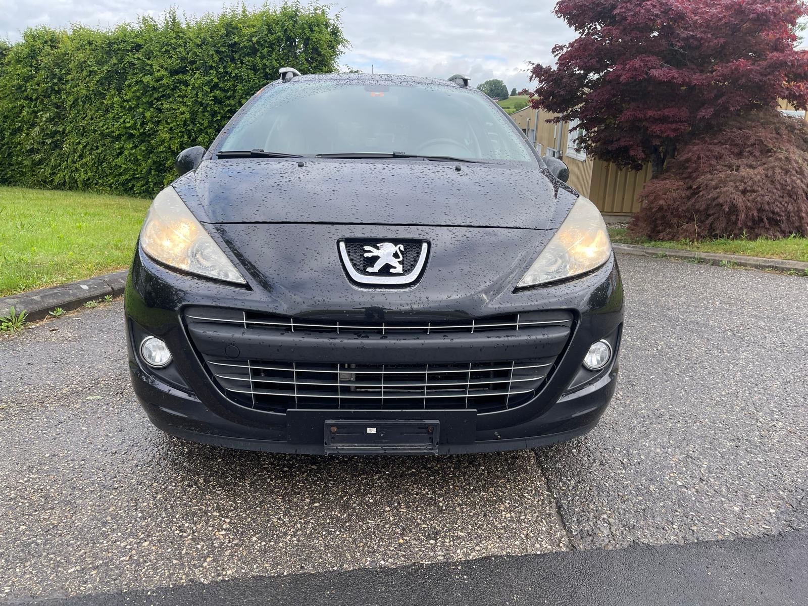 PEUGEOT 207 SW 1.6 16V Swiss Edition-image-4