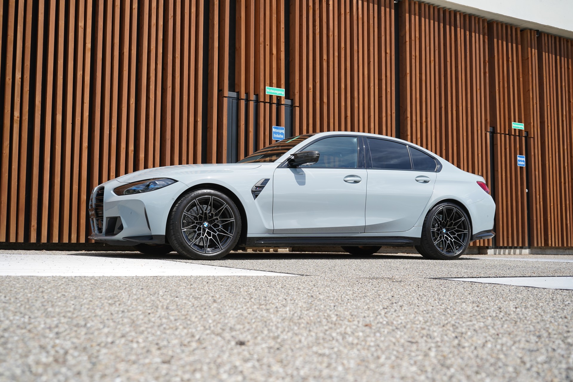 BMW M3 COMPETITION CARBON l 510 PS-image-8