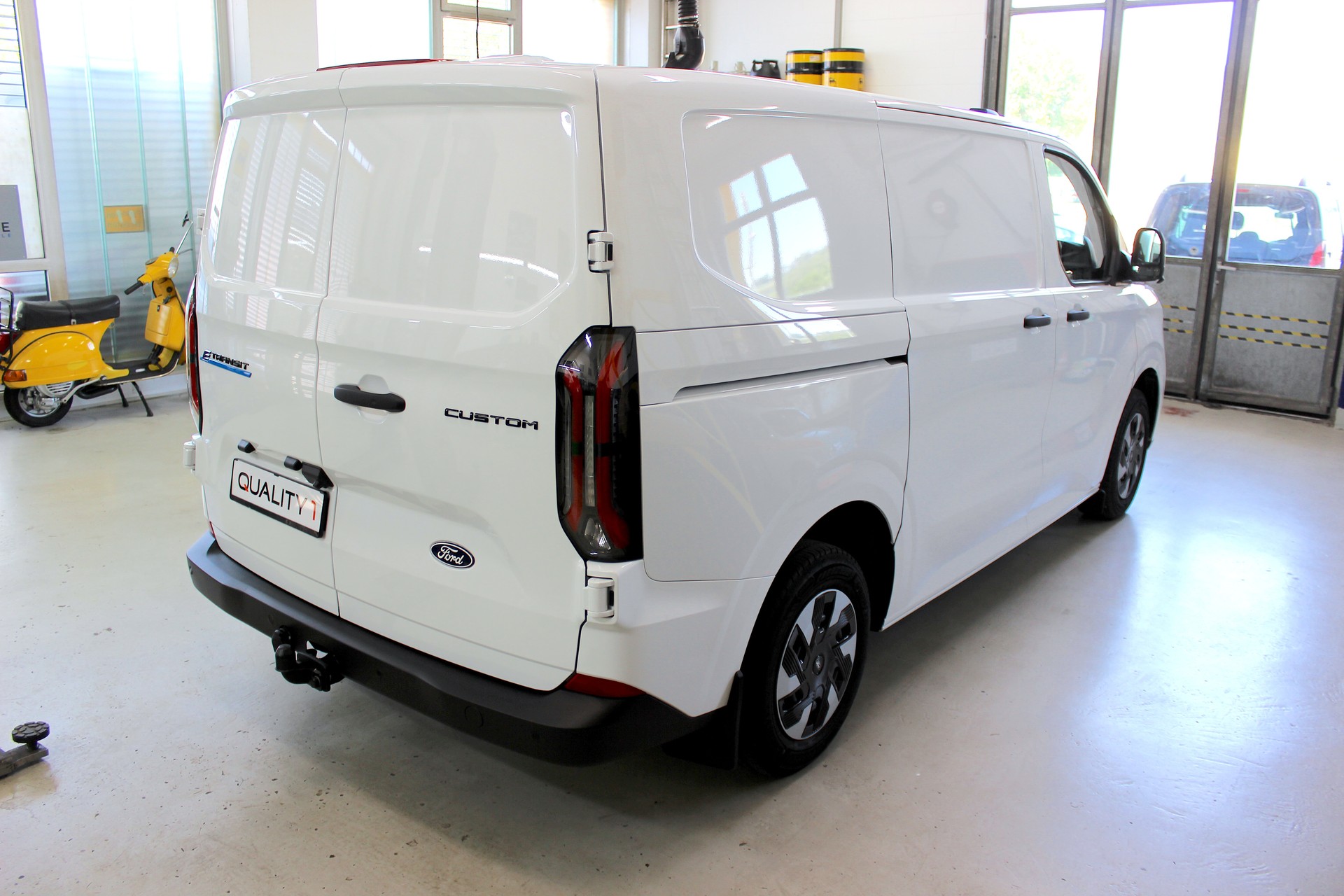 FORD Transit Custom Van 320 L1H1 65kWh Trend 💥 TOP Ausstattung 💥 Inkl. Anhängerkupplung 💥 Lieferung möglich-image-4
