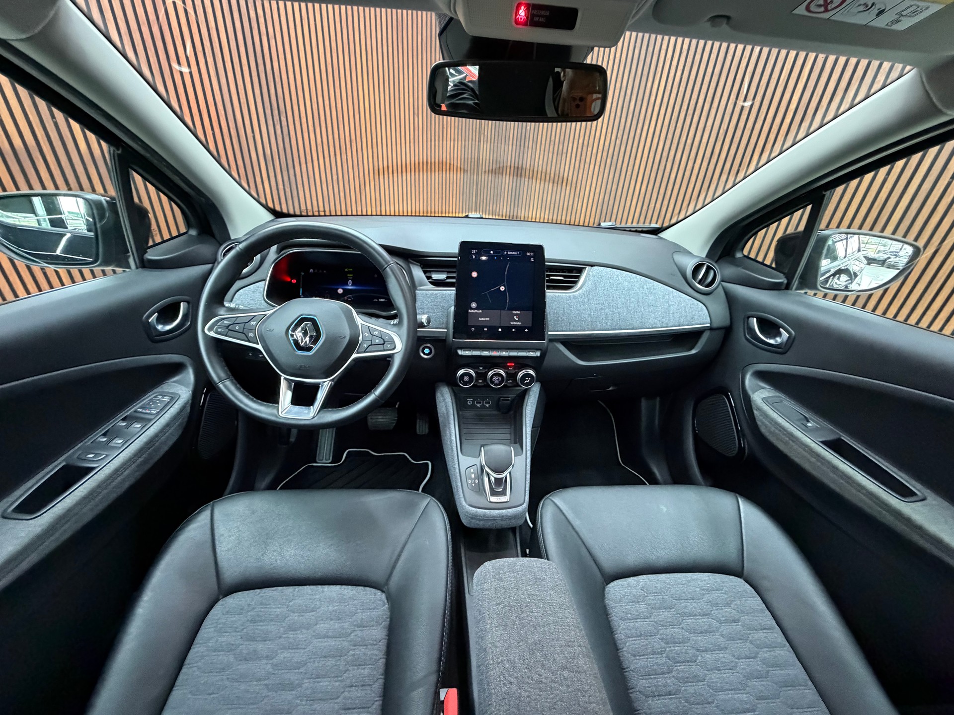 RENAULT Zoe Intens R135 (incl. Batterie)-image-11