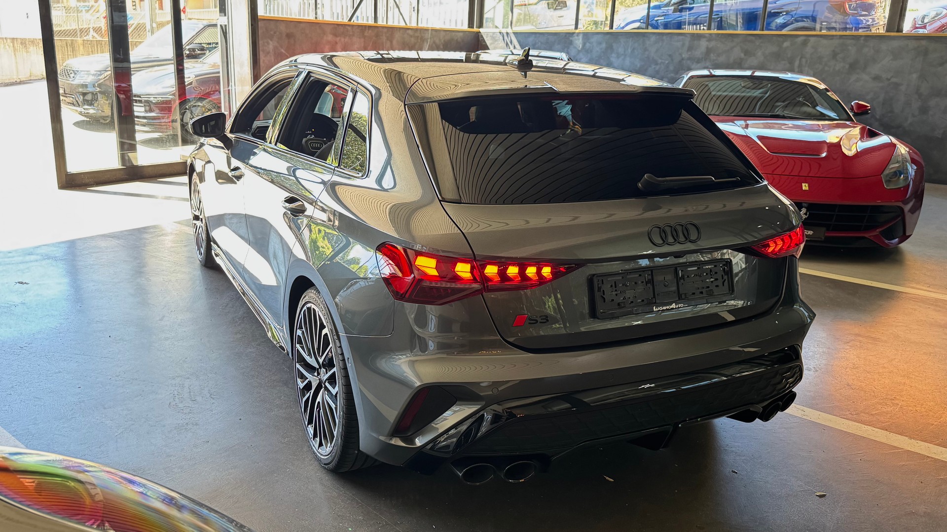 AUDI S3 Sportback TFSI quattro S-tronic-image-4