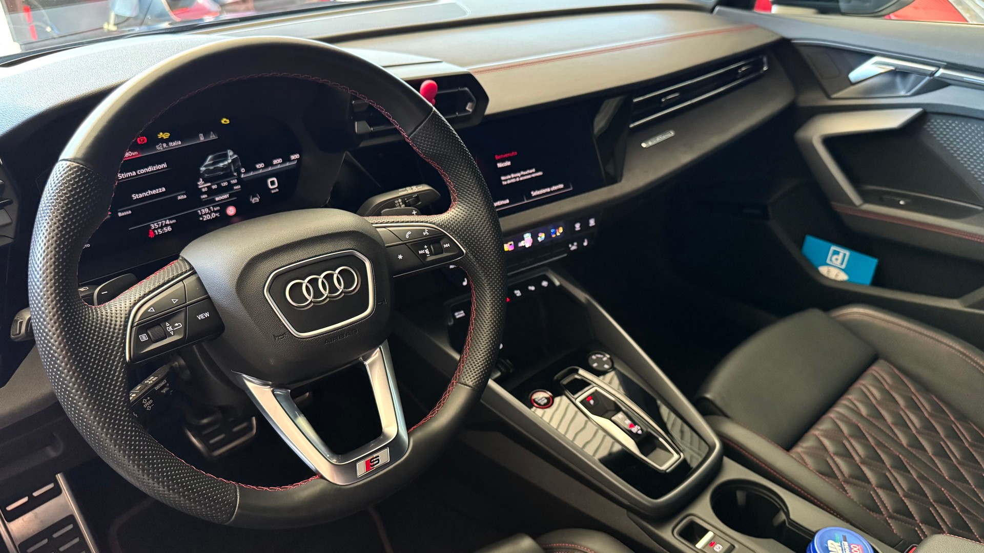 AUDI S3 Sportback TFSI quattro S-tronic-image-7