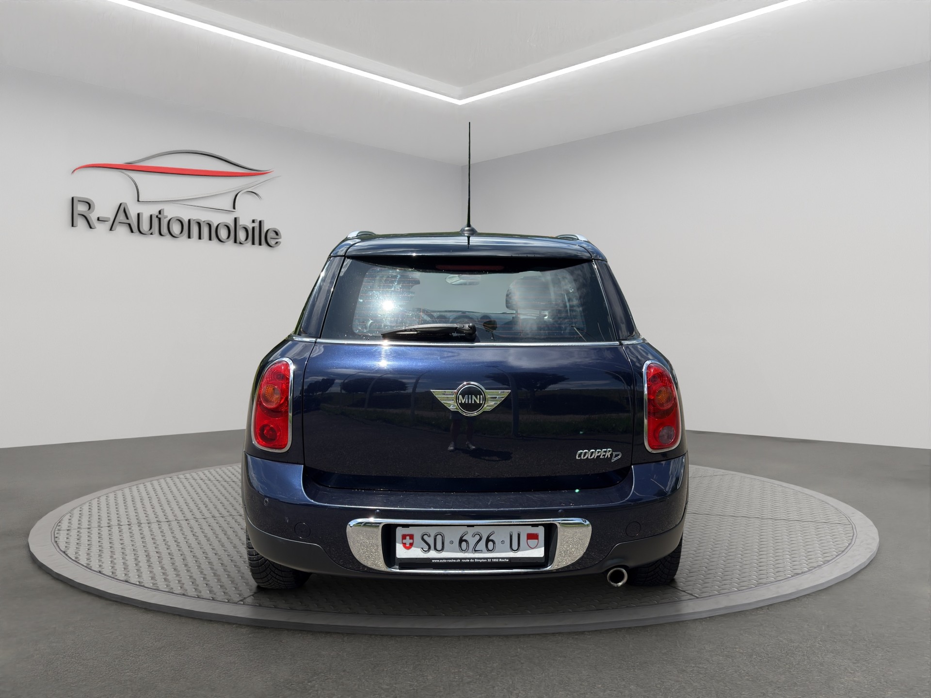 MINI Countryman Cooper D ALL4-image-3