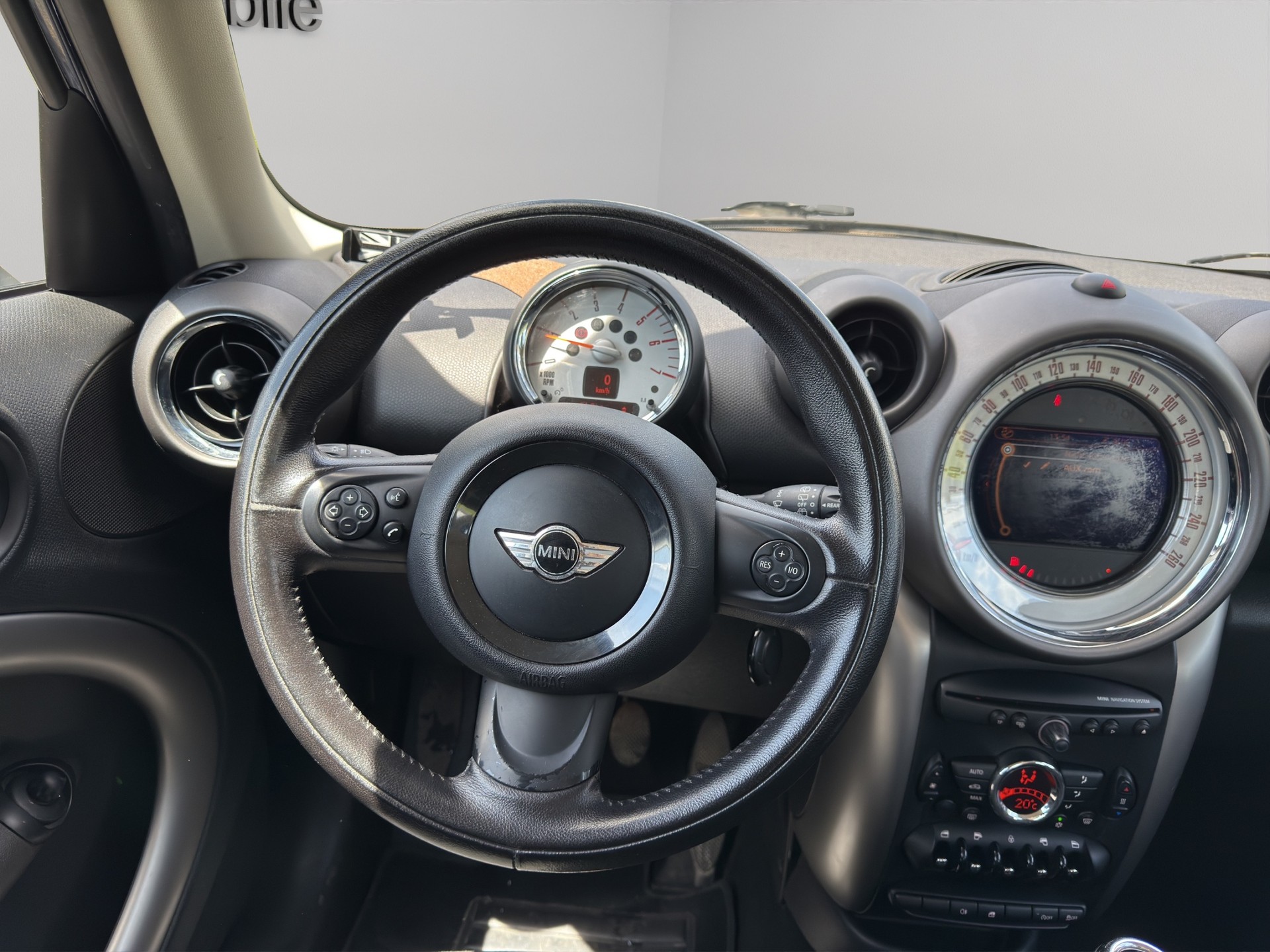 MINI Countryman Cooper D ALL4-image-9