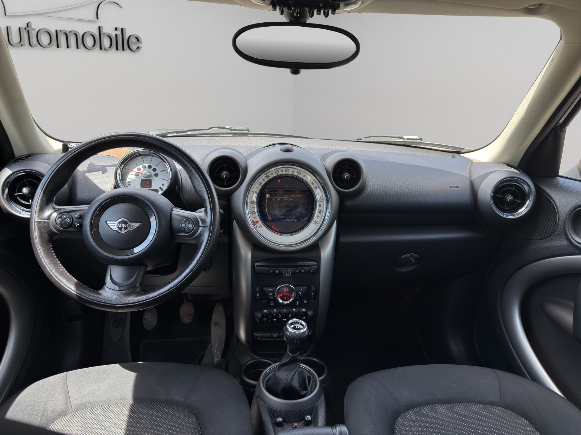 MINI Countryman Cooper D ALL4-image-11