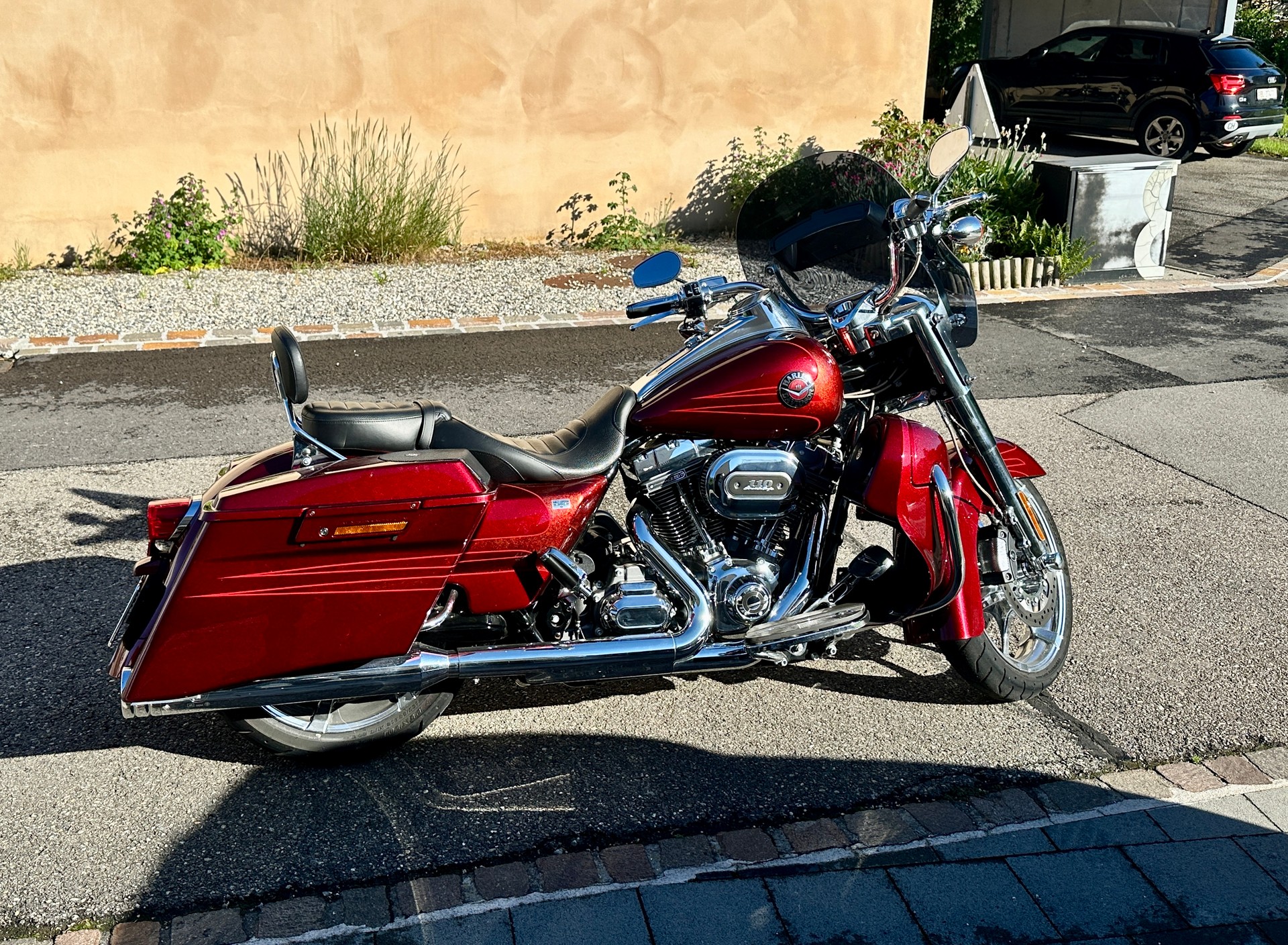 HARLEY-DAVIDSON FLHRSE5 Road King ABS CVO Screamin Eagle-image-2