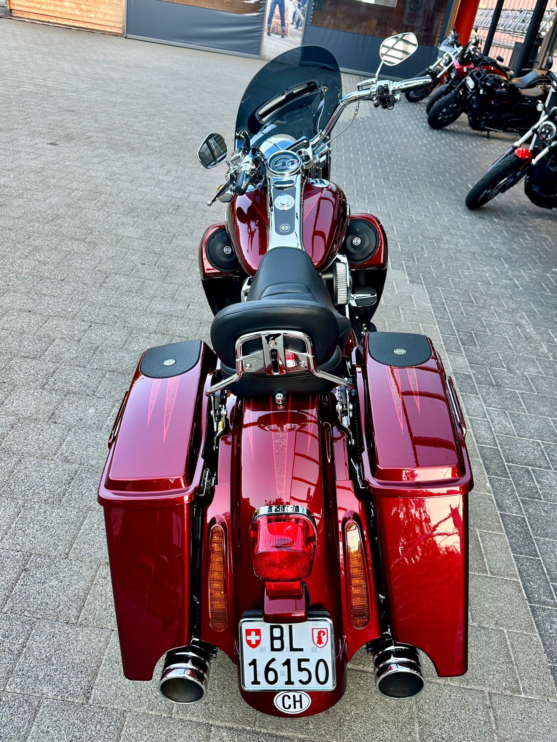HARLEY-DAVIDSON FLHRSE5 Road King ABS CVO Screamin Eagle-image-4