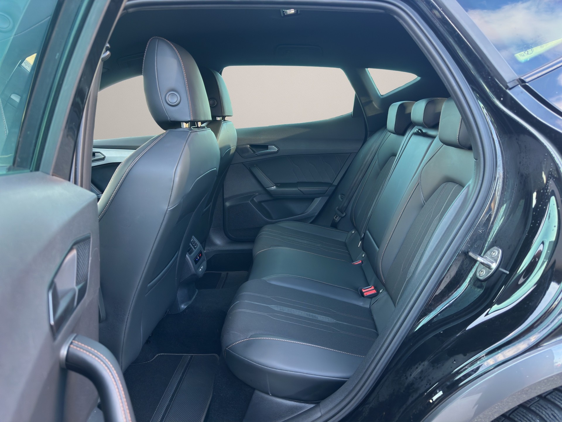 CUPRA Formentor 1.4 e-HYBRID pHEV Allalin DSG-image-10