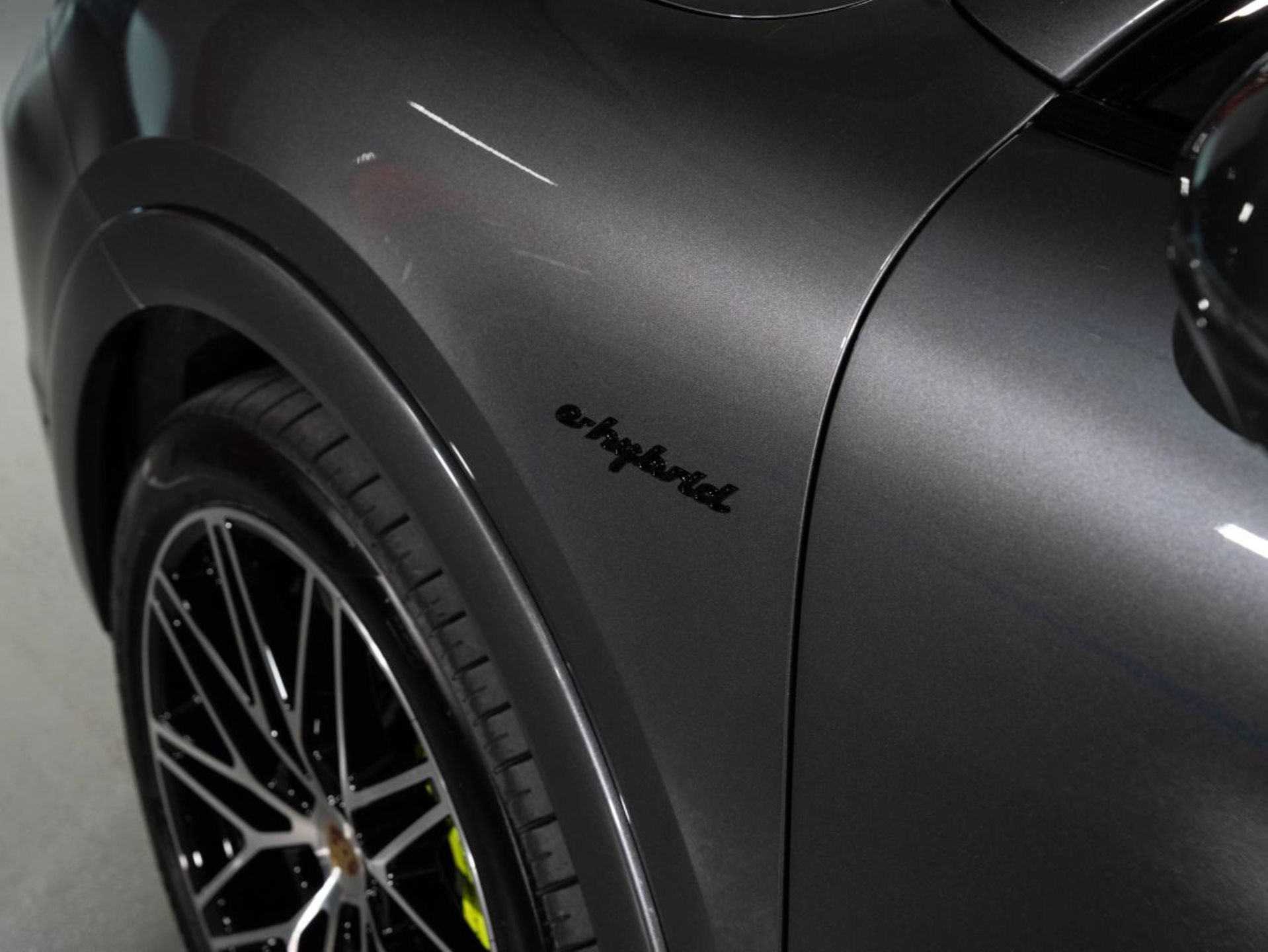 PORSCHE Cayenne E-Hybrid Coupé (MY24)-image-18