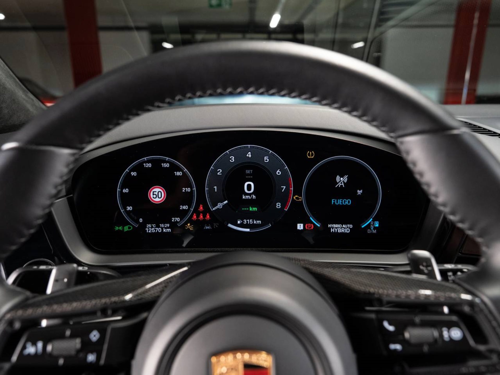 PORSCHE Cayenne E-Hybrid Coupé (MY24)-image-12