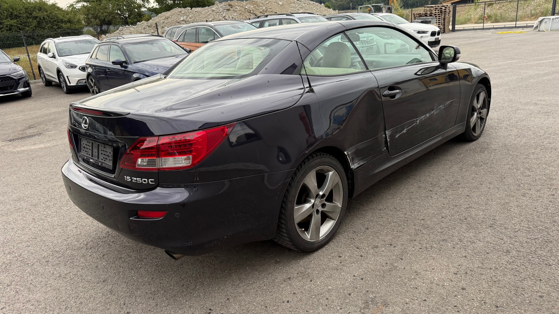 LEXUS IS 250C Executive Automatic-image-2