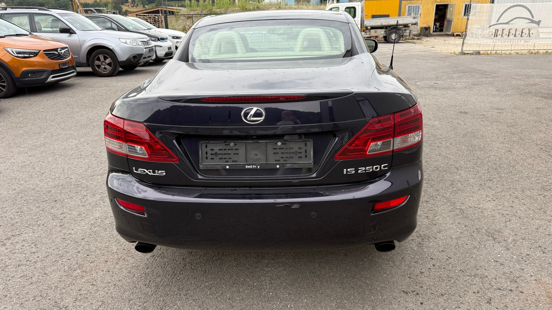LEXUS IS 250C Executive Automatic-image-5