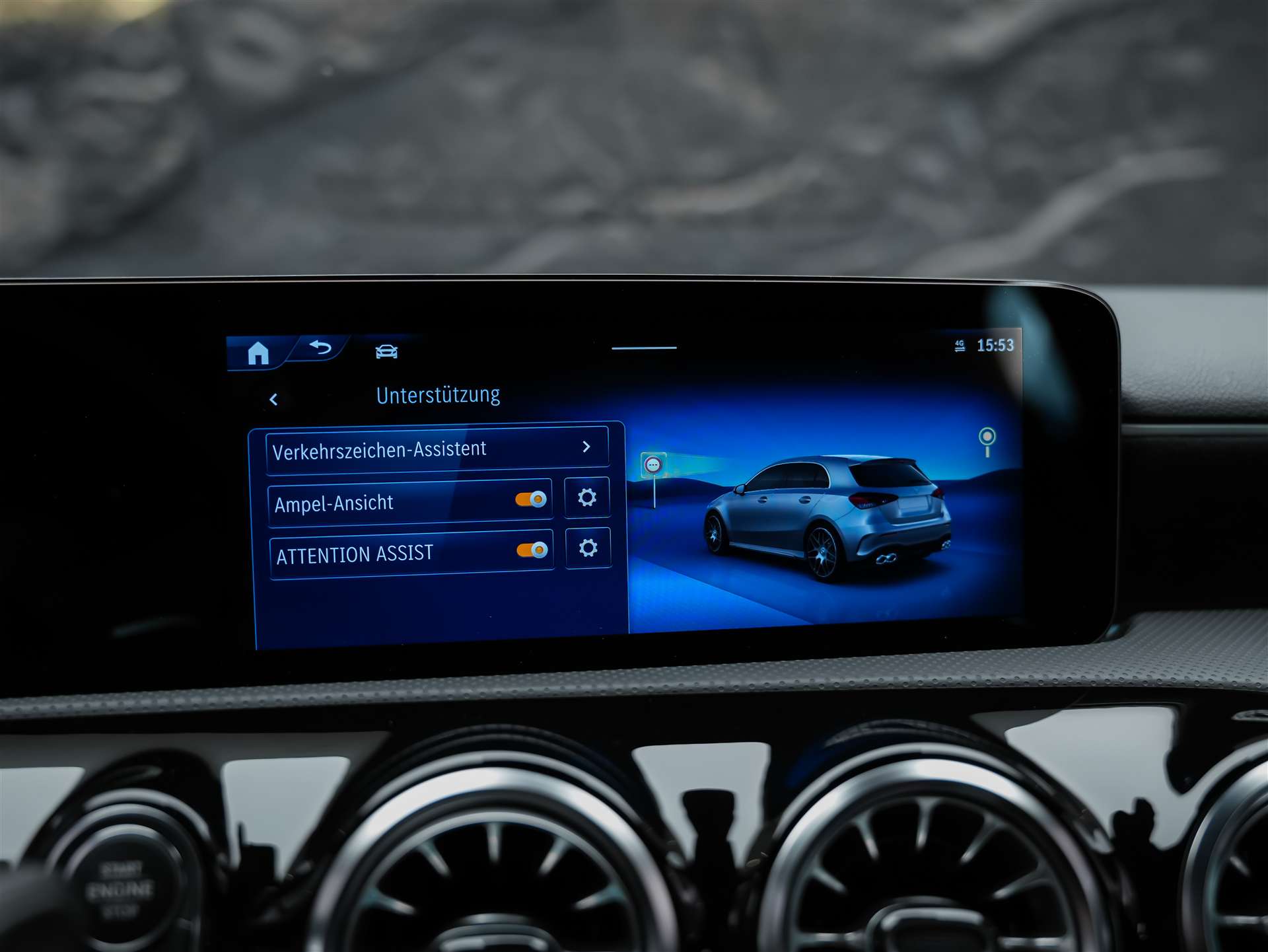 MERCEDES-BENZ A35 AMG 4Matic 8G-DCT *Facelift*Panorama*Schalensitze*360° Kamera*-image-39