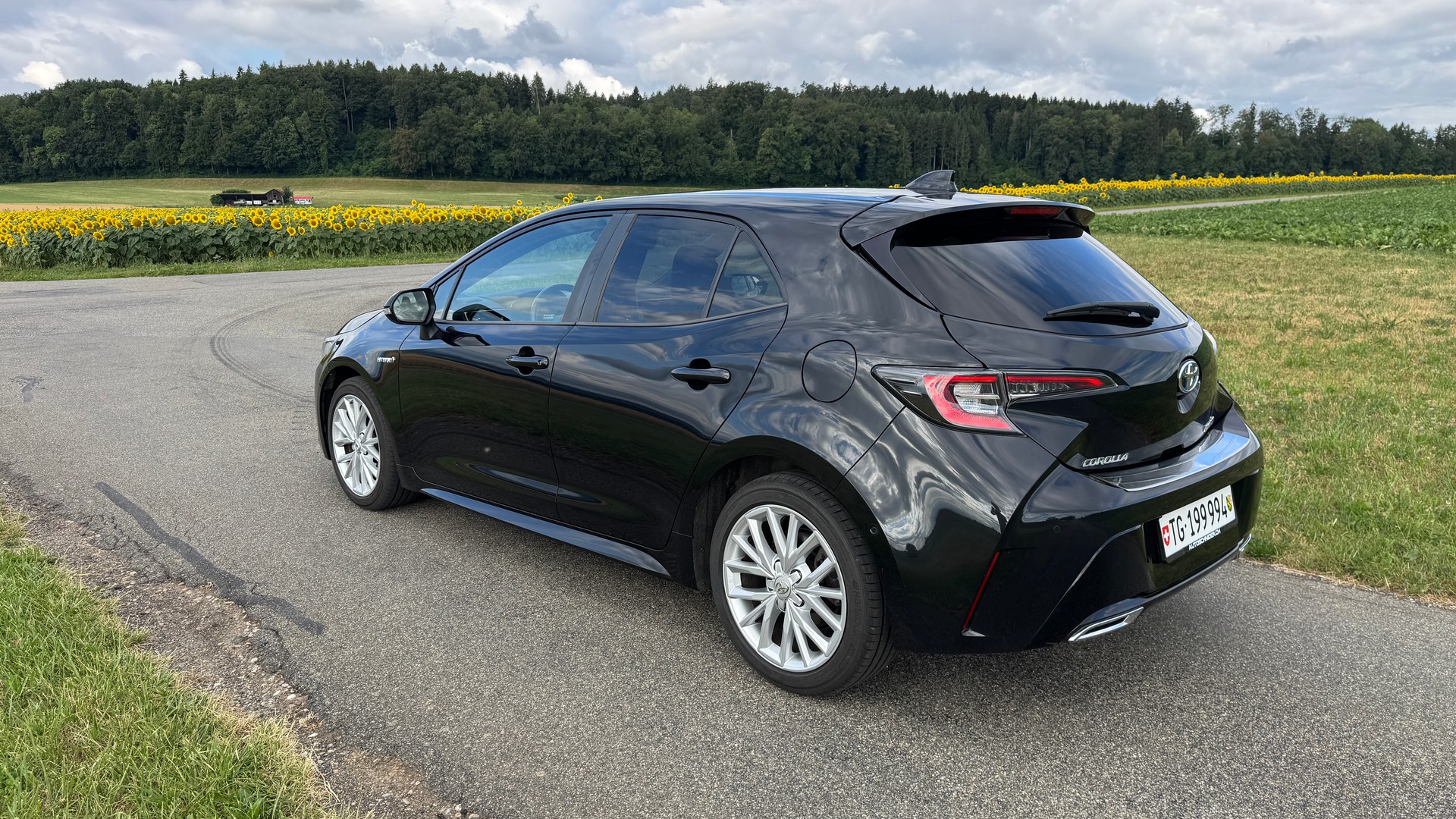 TOYOTA Corolla 2.0 HSD Trend-image-4