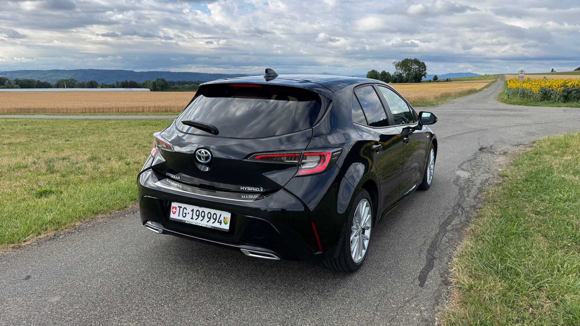 TOYOTA Corolla 2.0 HSD Trend-image-5