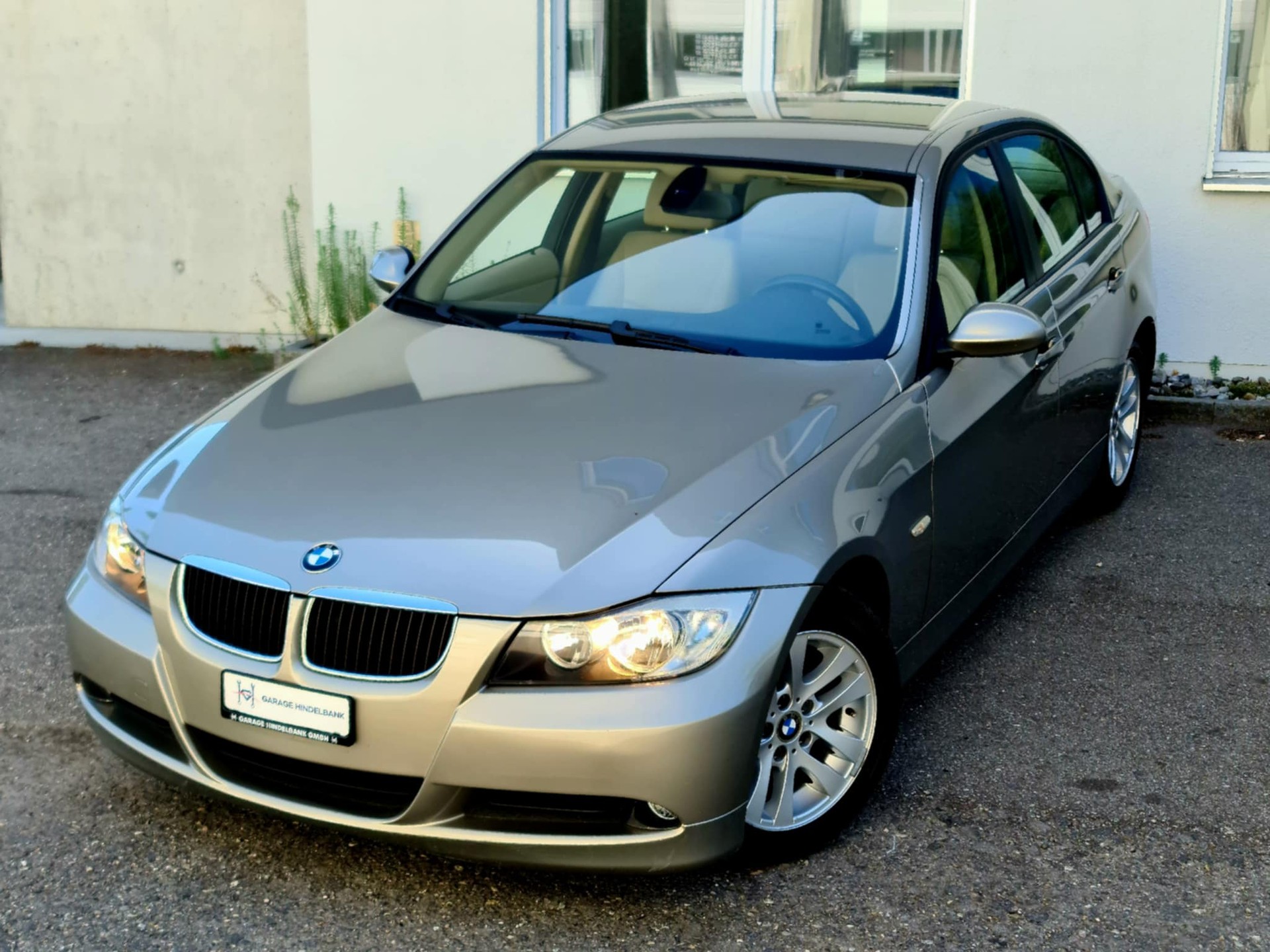 BMW 318i Access