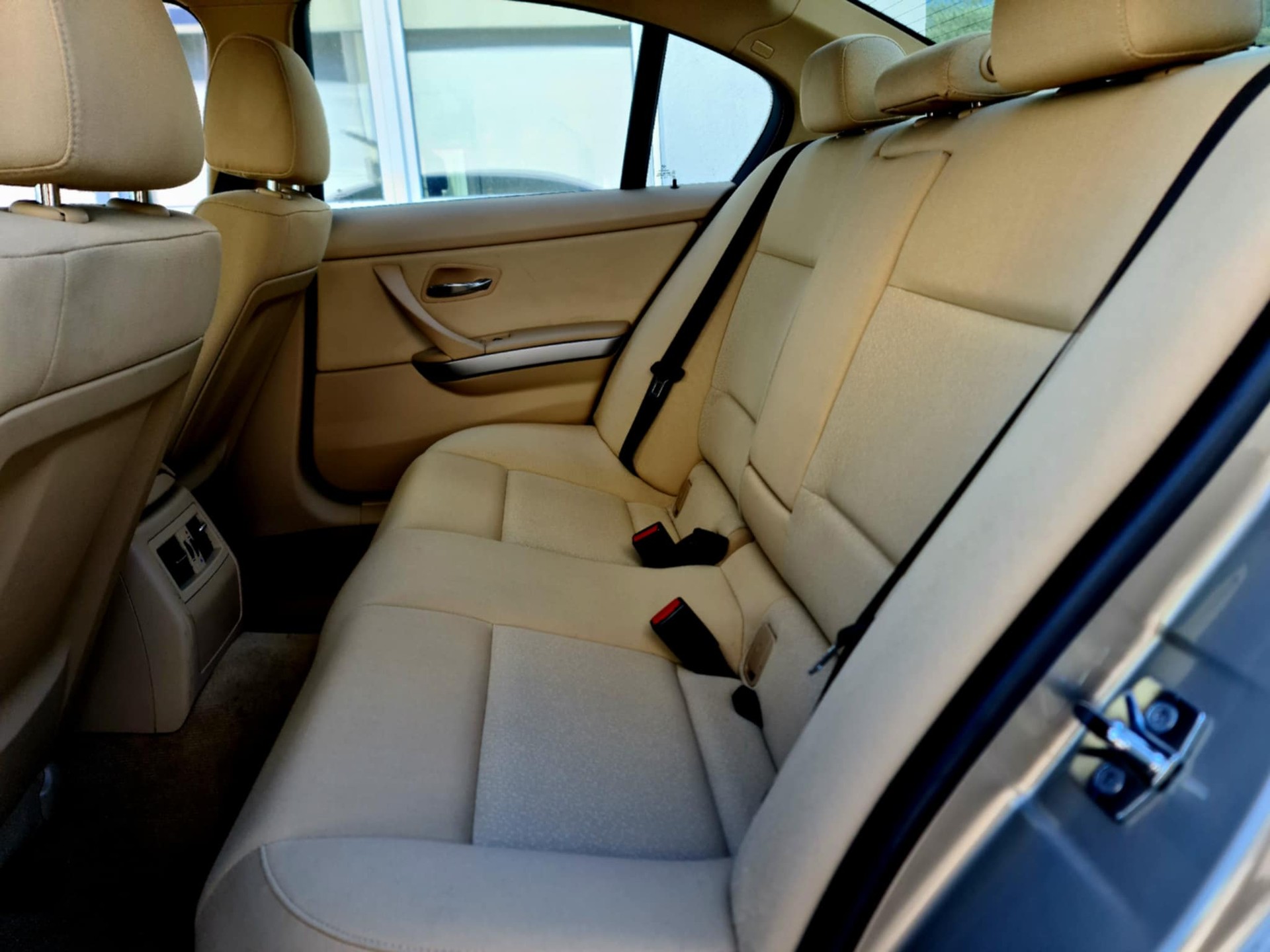 BMW 318i Access-image-11