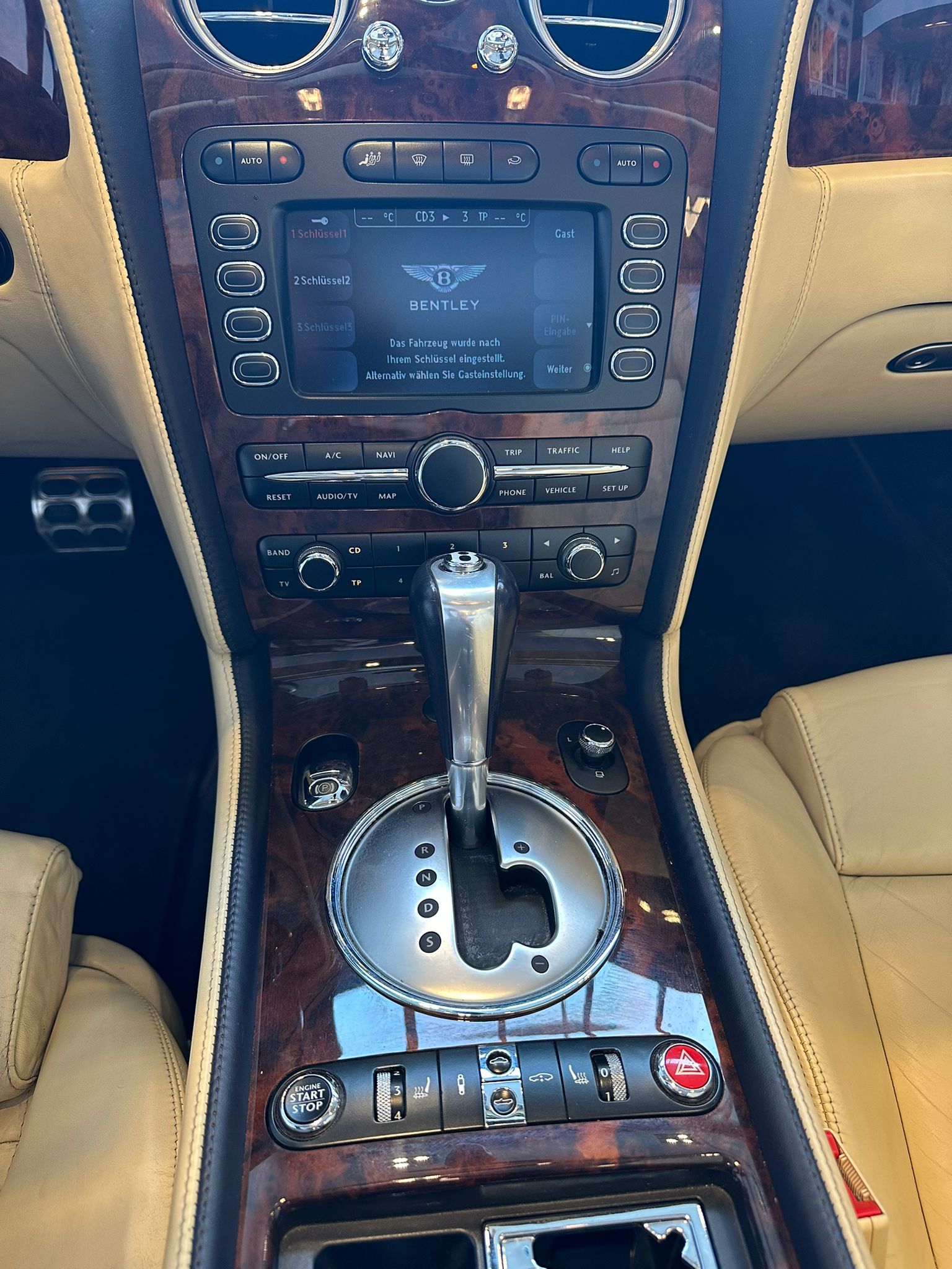 BENTLEY Continental GTC 6.0-image-16