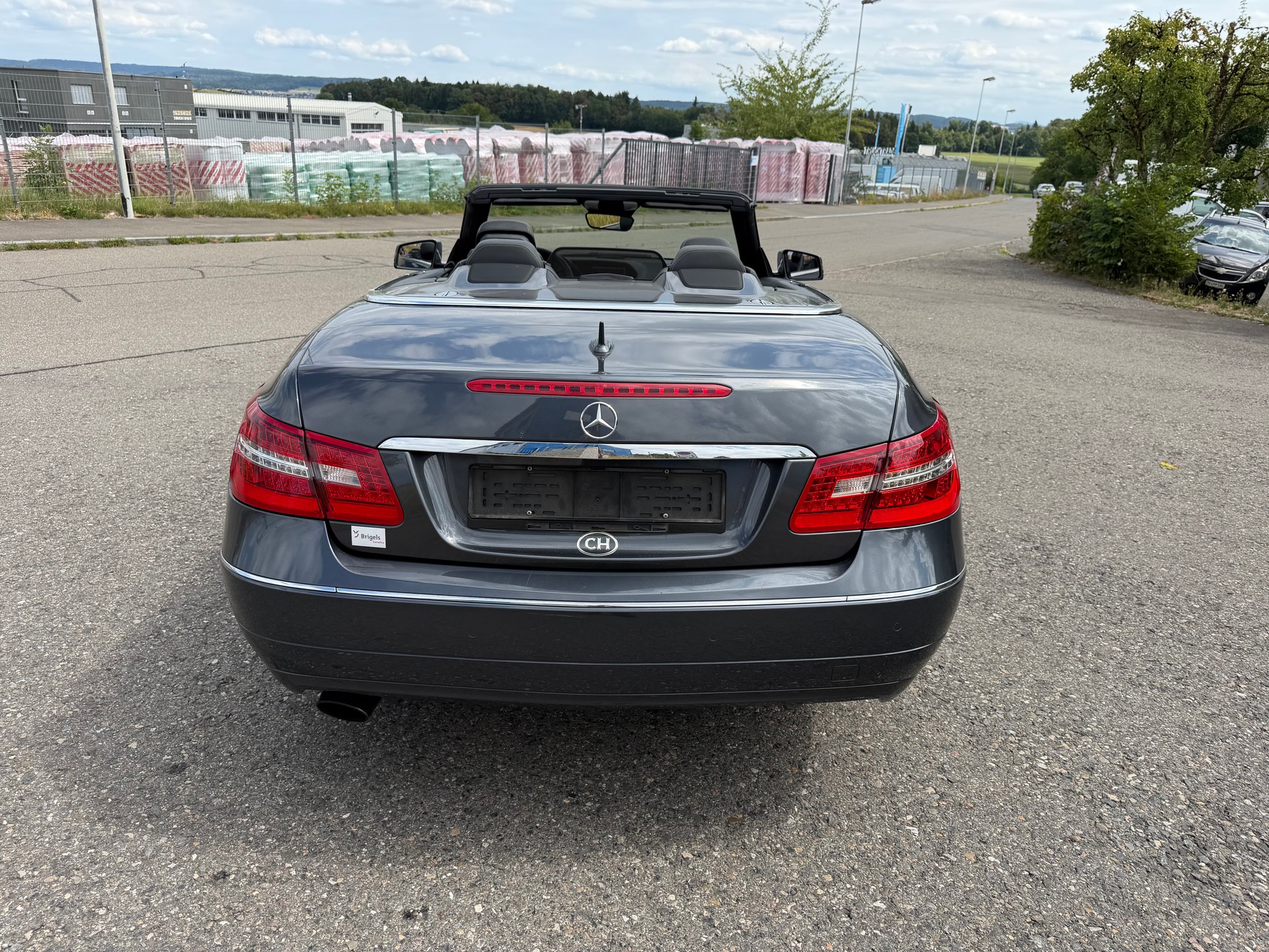 MERCEDES-BENZ E 200 CGI BlueEfficiency Automatic-image-6