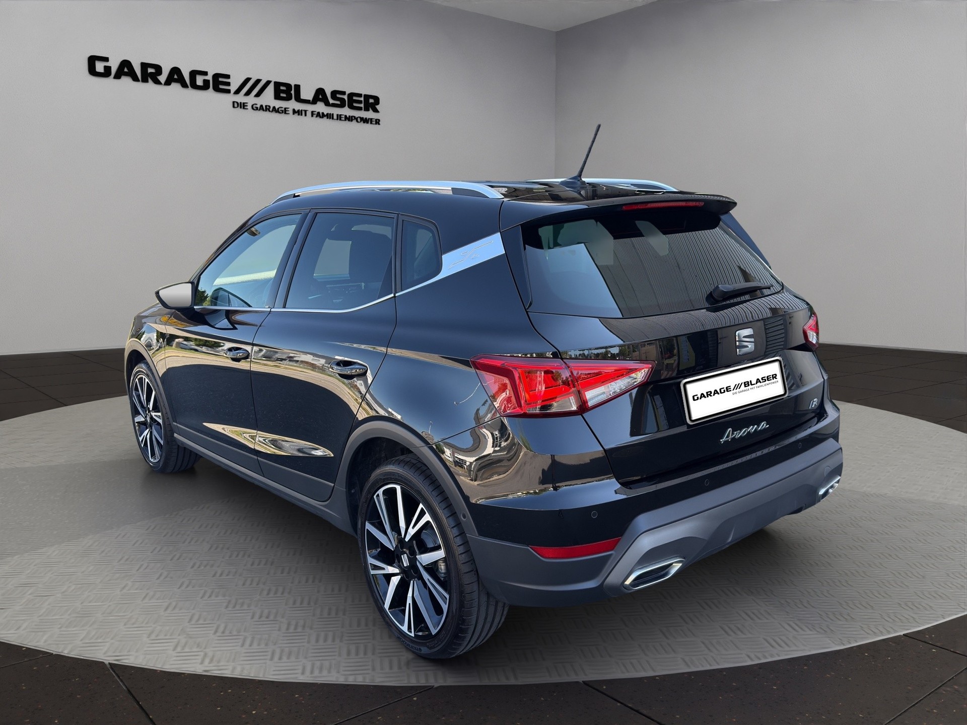 SEAT Arona 1.0 TSI Eco Hola FR DSG-showroom-element-2
