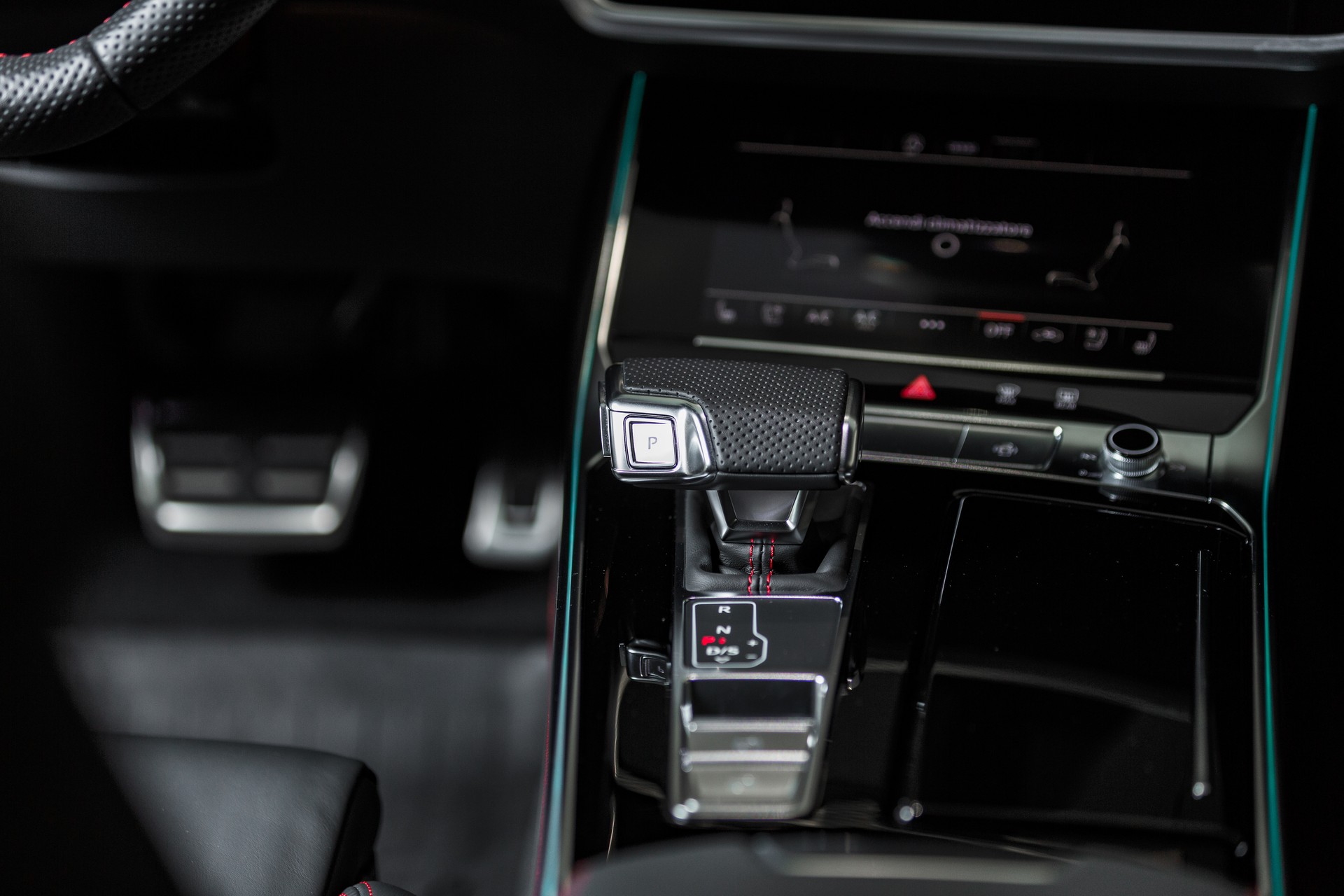 AUDI RS6 Avant 4.0 TFSI V8 Performance quattro-image-13