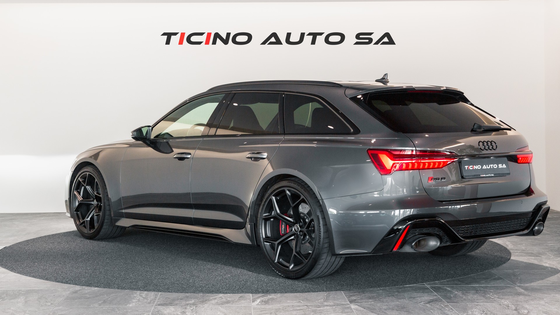 AUDI RS6 Avant 4.0 TFSI V8 Performance quattro-showroom-element-2