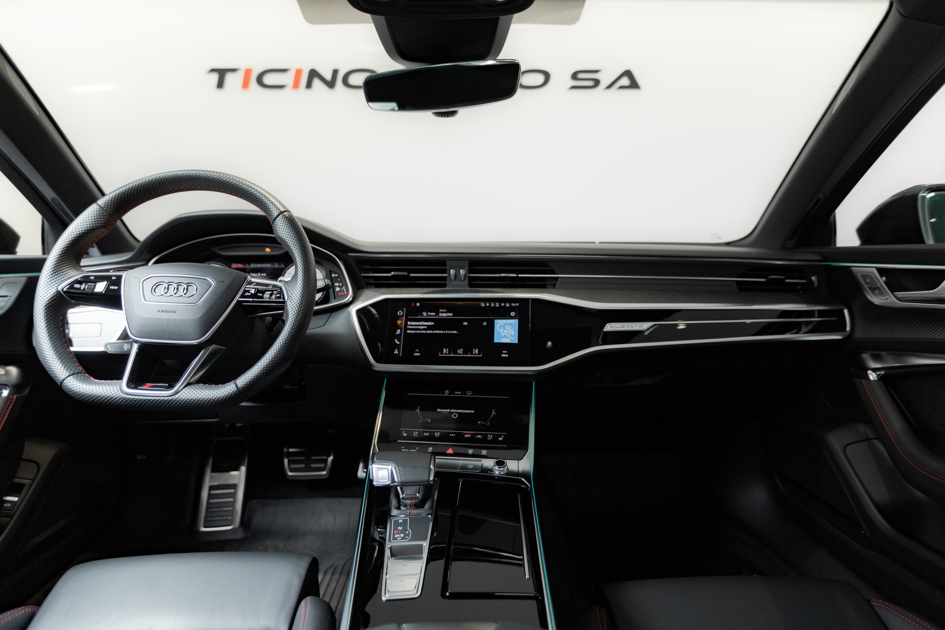 AUDI RS6 Avant 4.0 TFSI V8 Performance quattro-image-4