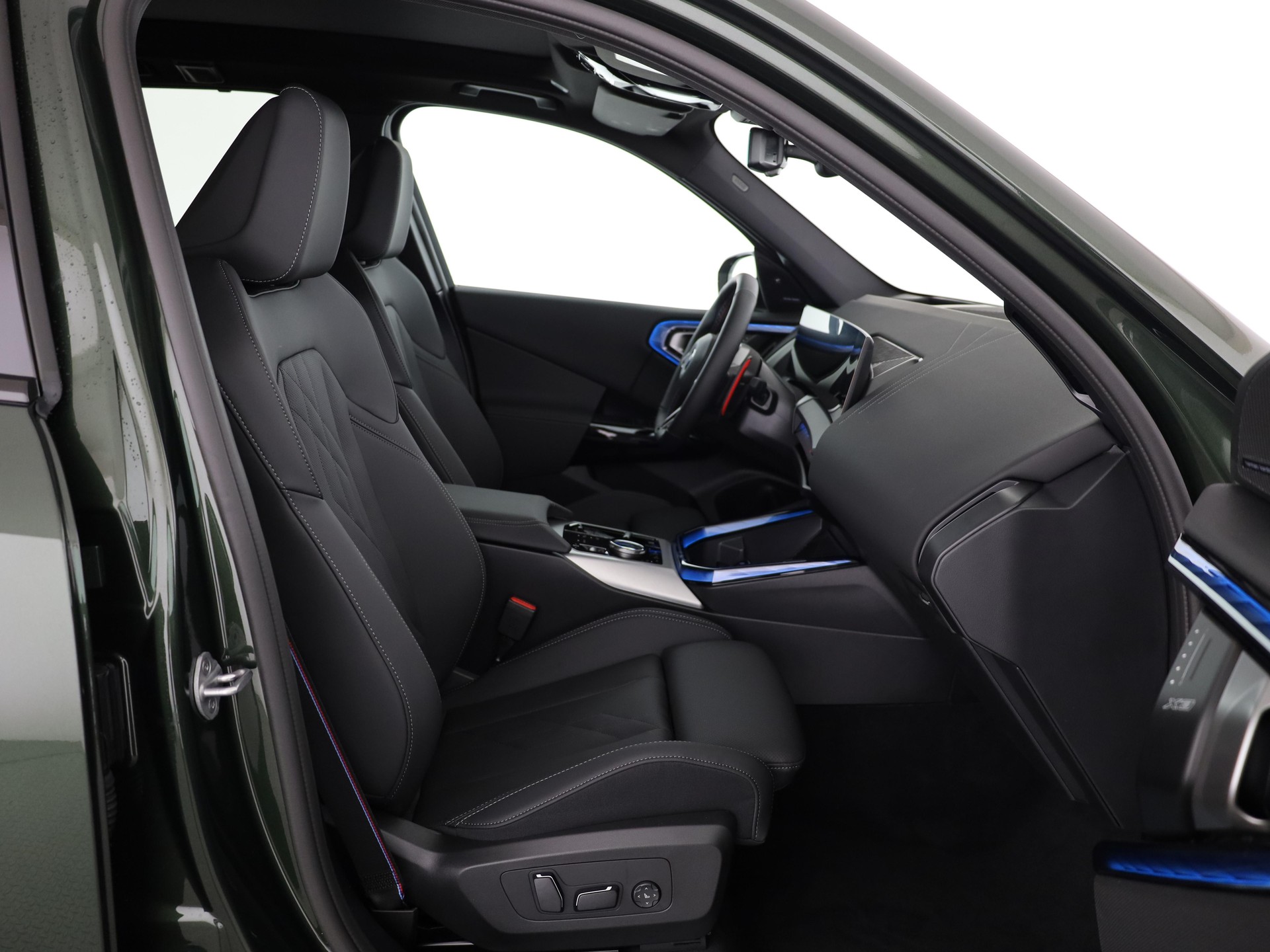 BMW X3 M50i-image-18