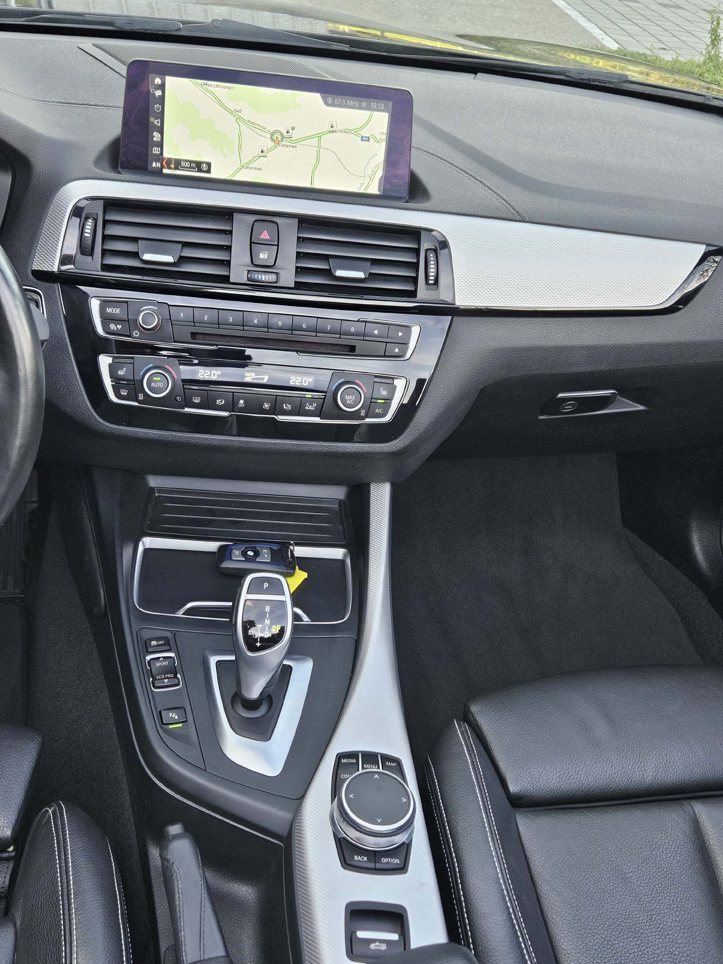 BMW 220i SAG Cabrio * Pack M Sport *-image-19