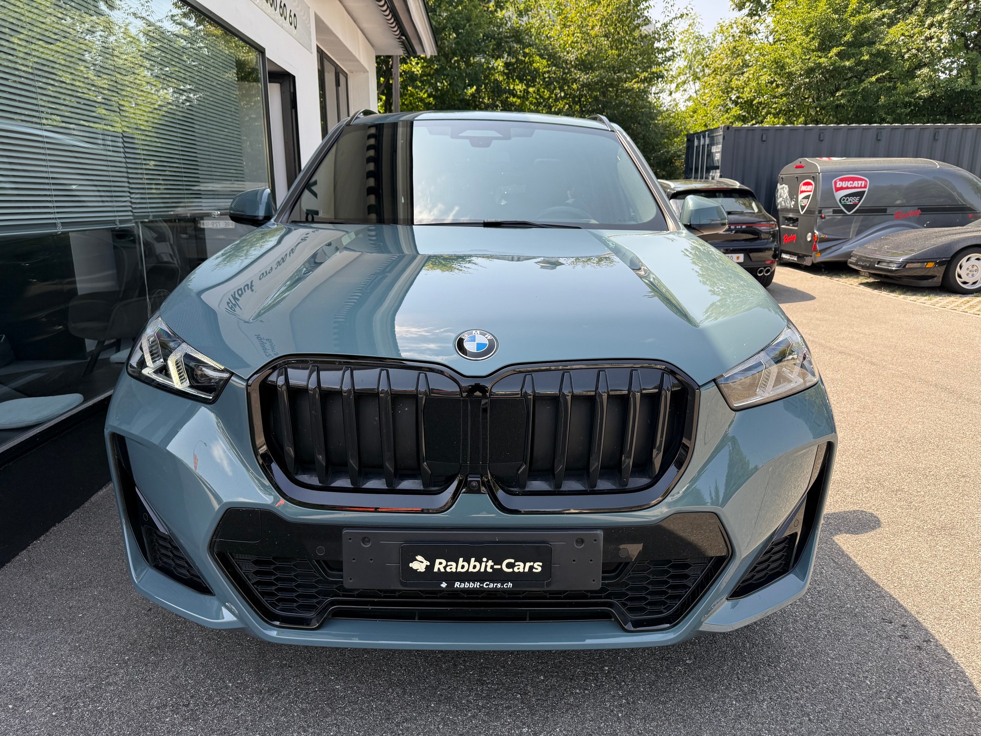 BMW X1 xDrive 20d 48V M Sport-showroom-element-1