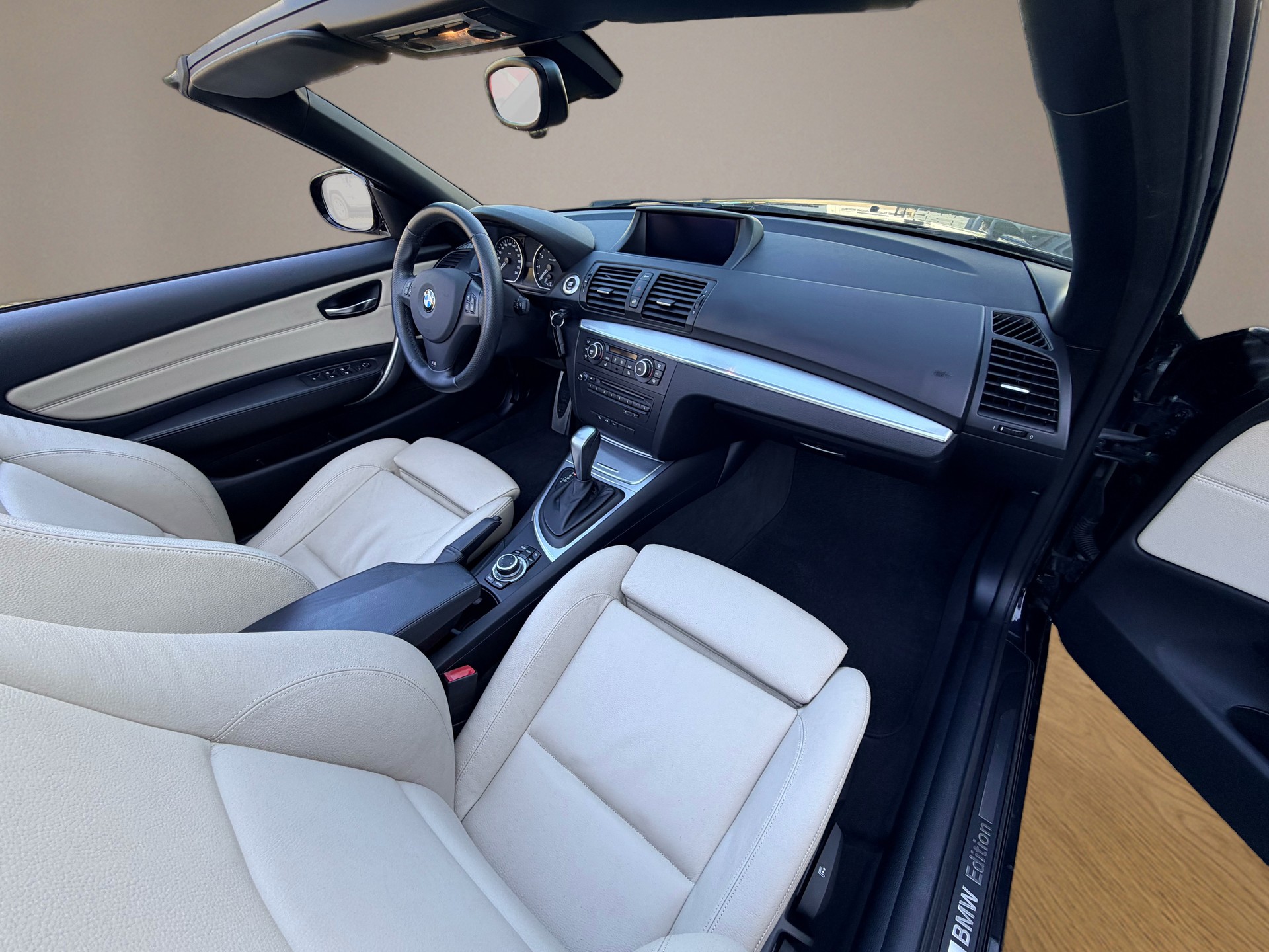 BMW 118i Cabrio Steptronic-image-9