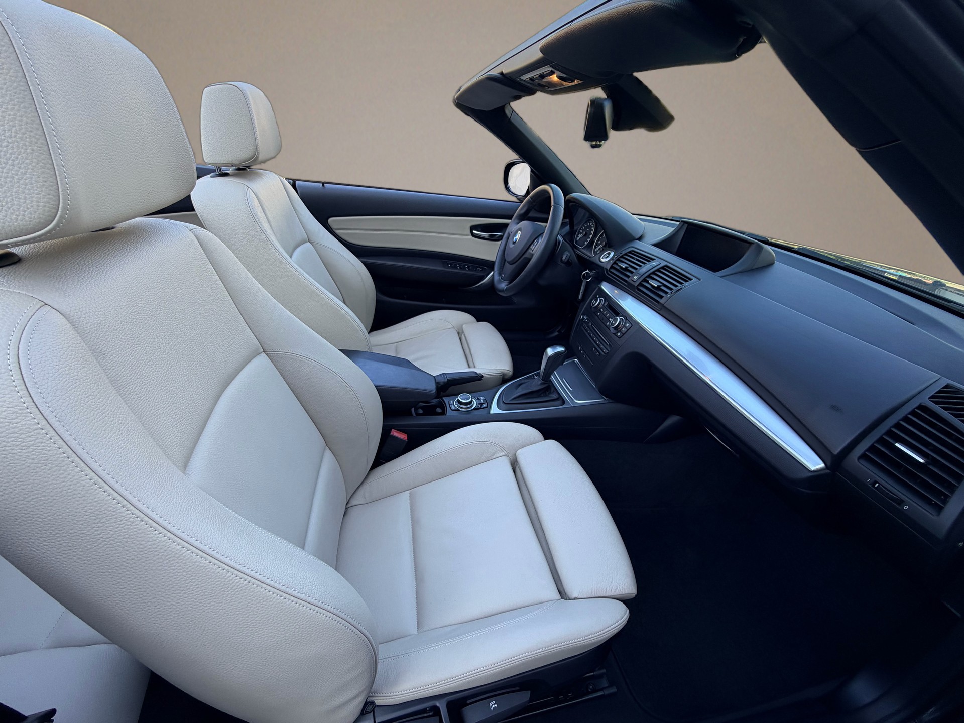 BMW 118i Cabrio Steptronic-image-8