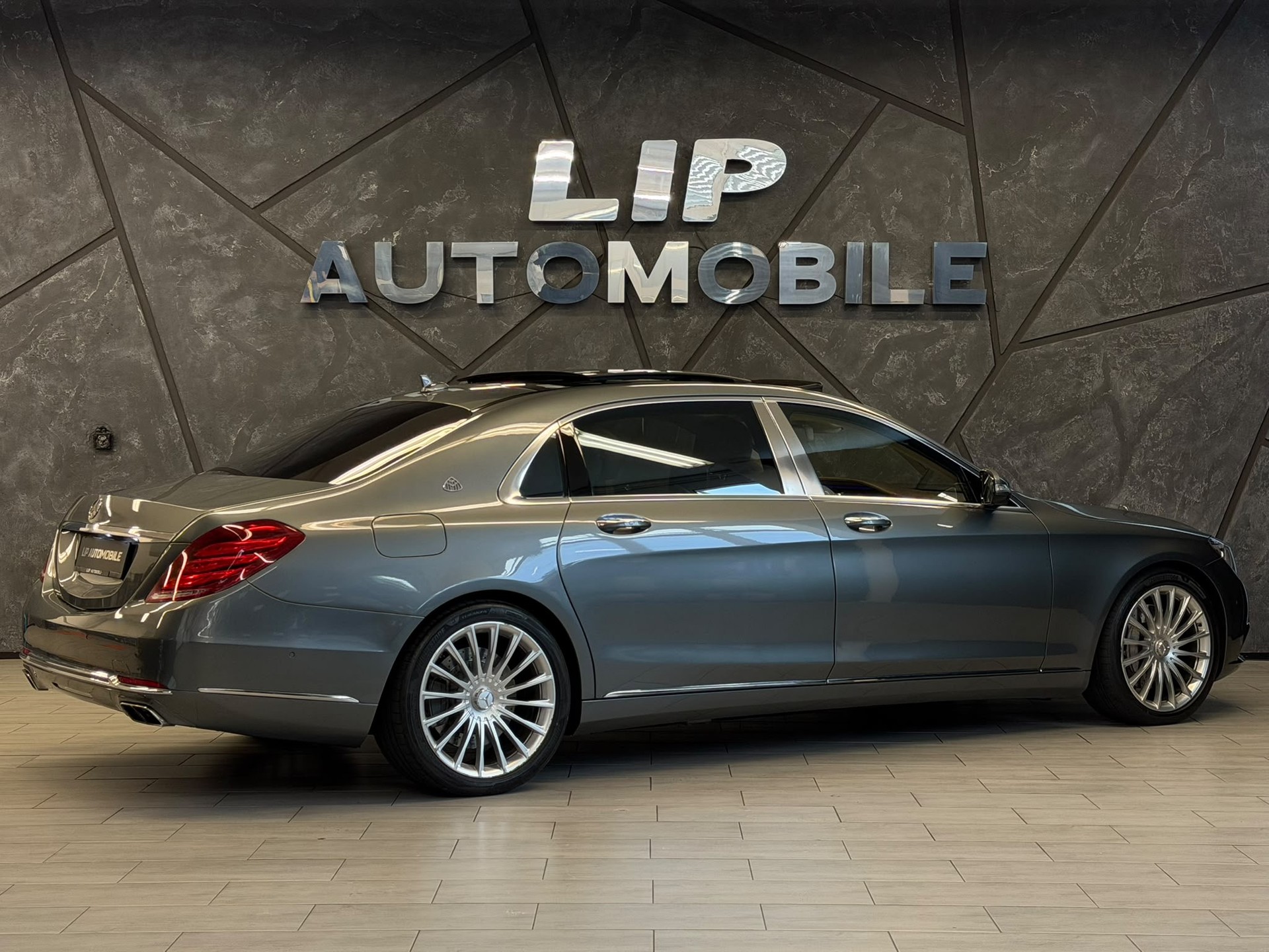 MERCEDES-BENZ S 500 Maybach 4Matic 9G-Tronic-image-5