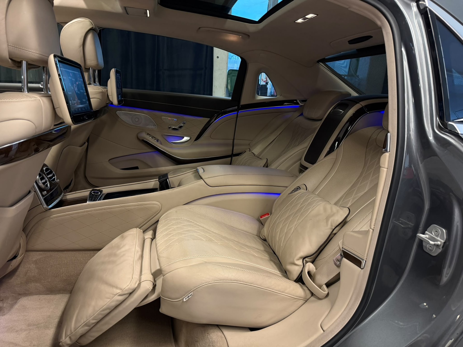 MERCEDES-BENZ S 500 Maybach 4Matic 9G-Tronic-image-12