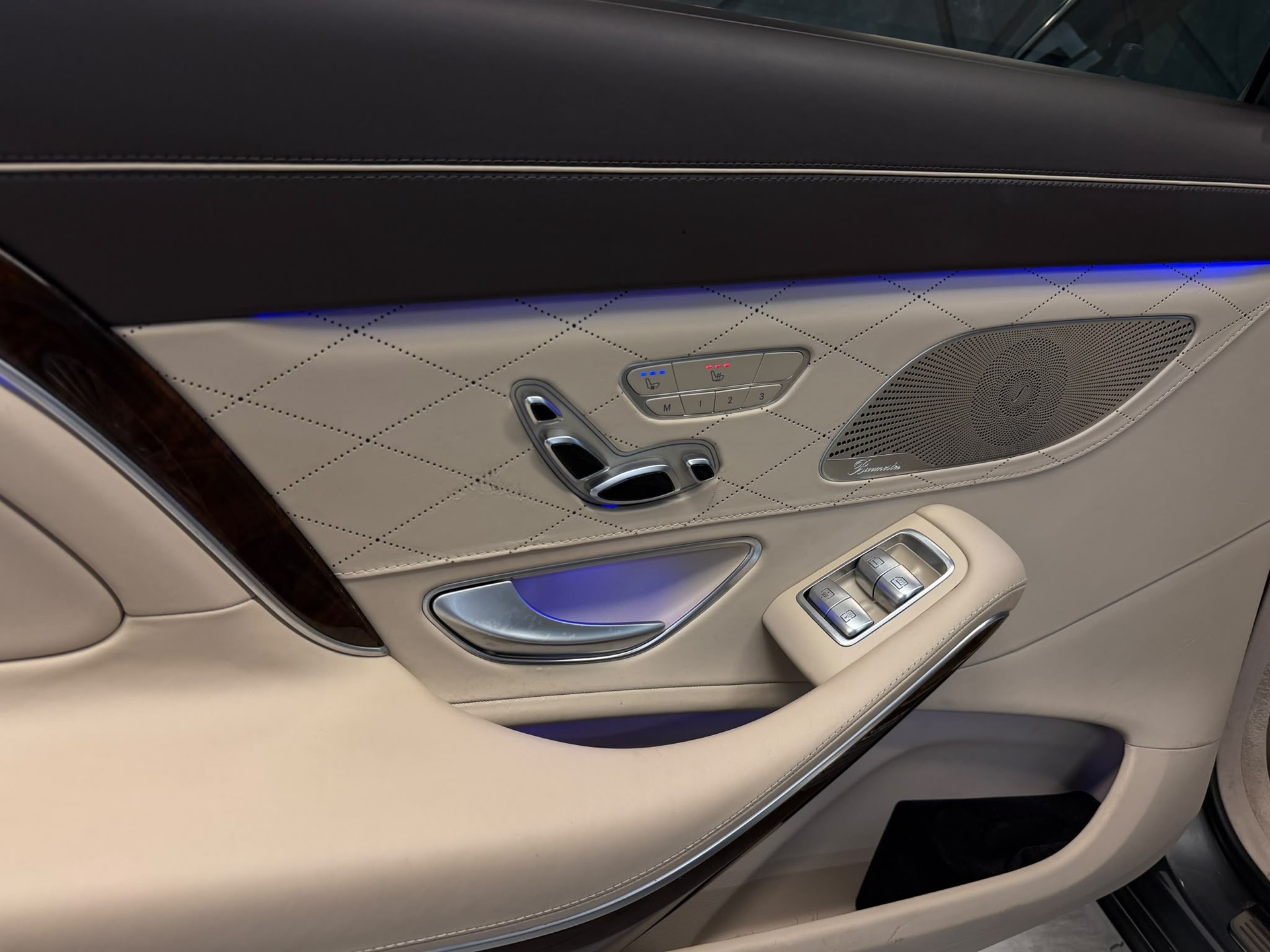 MERCEDES-BENZ S 500 Maybach 4Matic 9G-Tronic-image-14