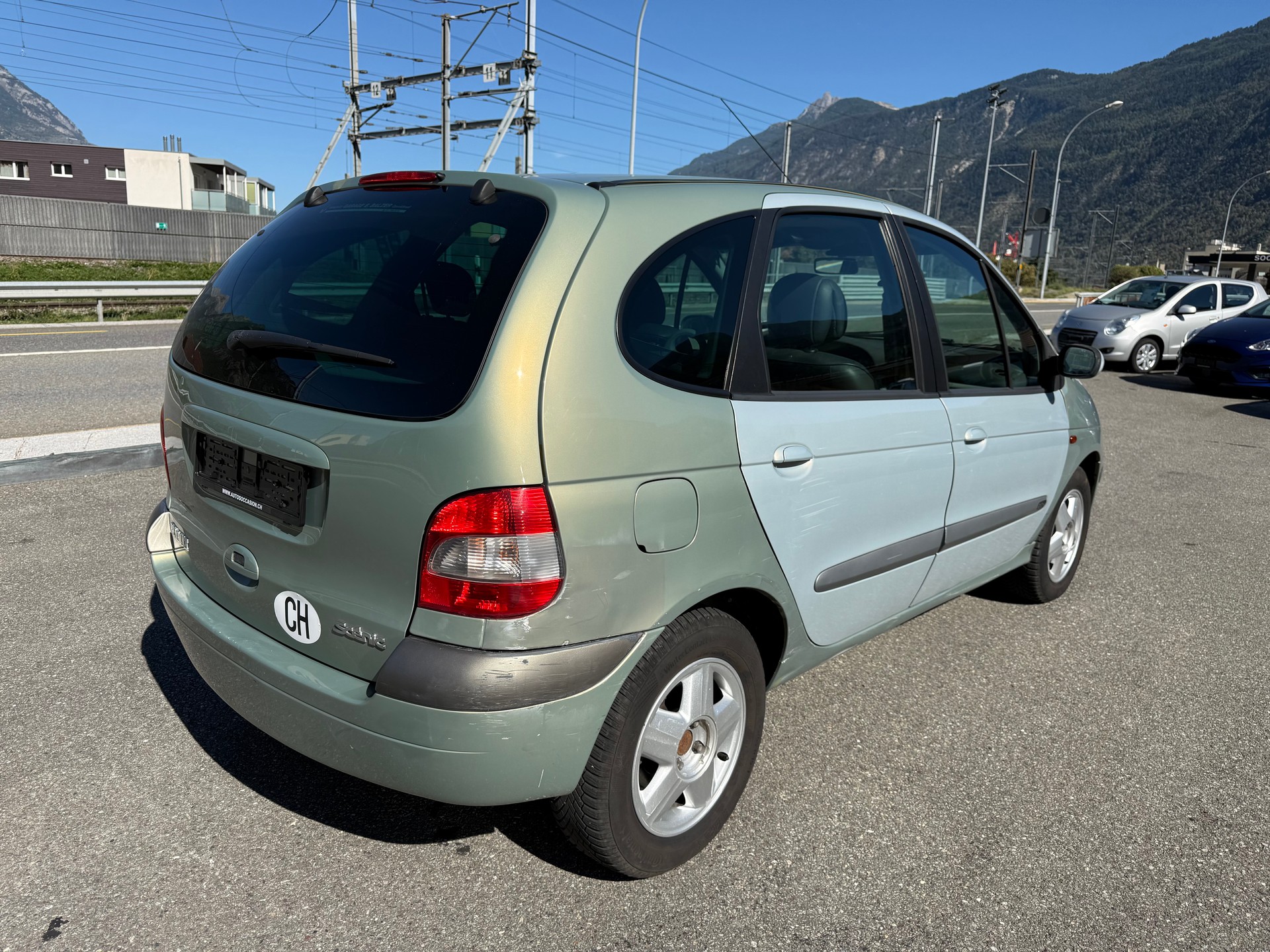RENAULT Scénic 2.0 16V Dynamique-image-5