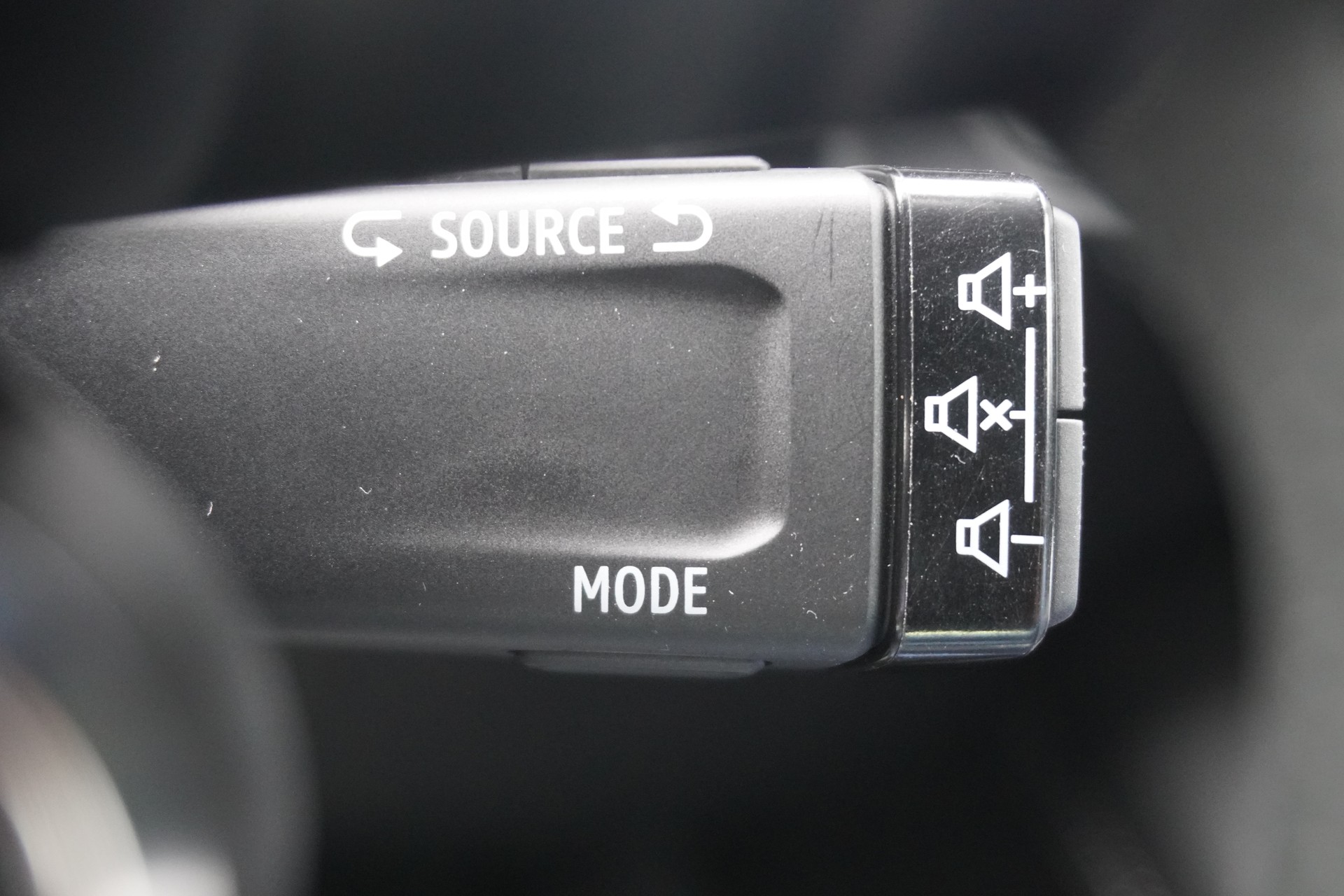 RENAULT Mégane E-TECH EV60 Techno-image-30