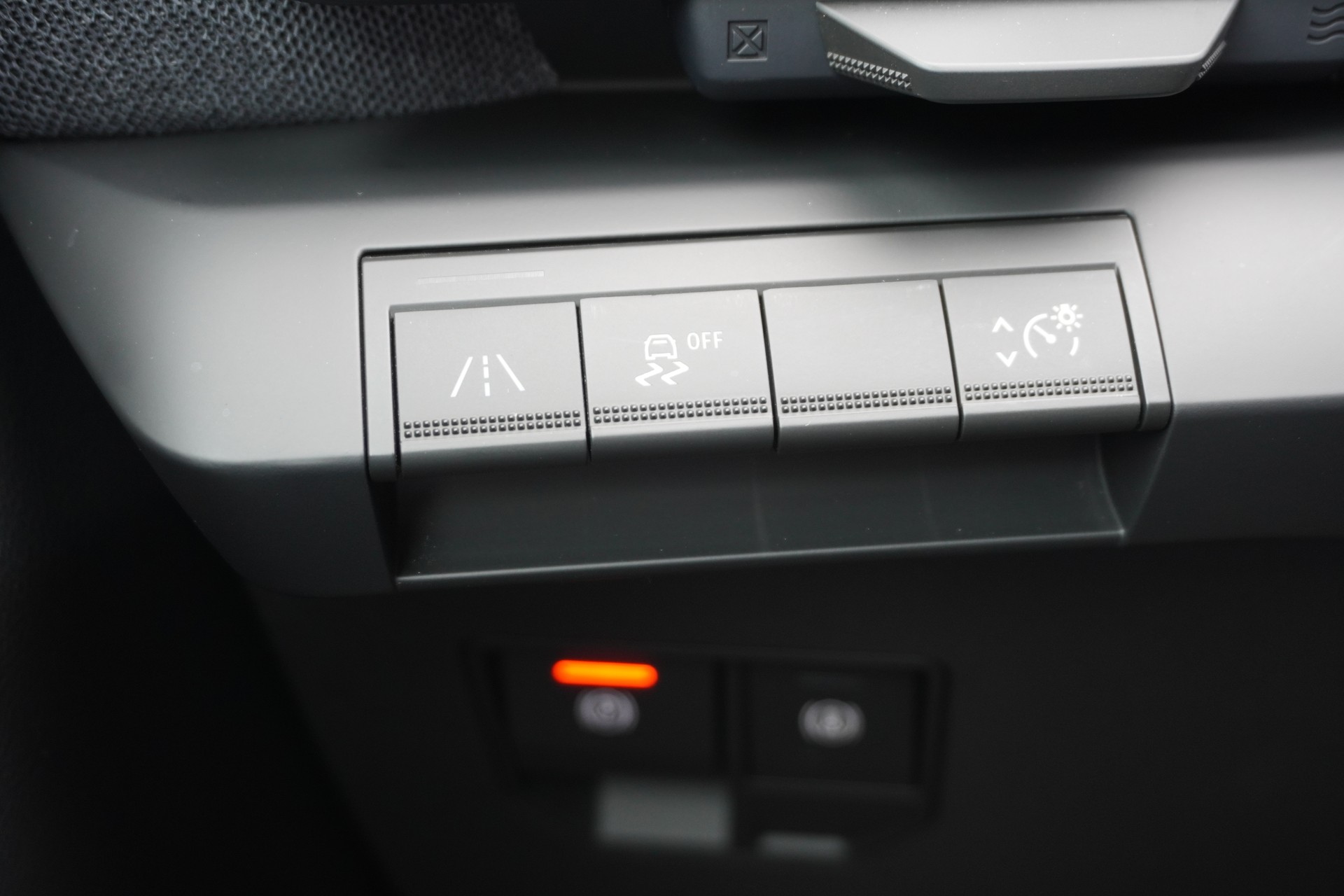 RENAULT Mégane E-TECH EV60 Techno-image-32