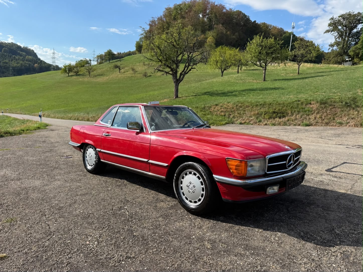 MERCEDES-BENZ 560