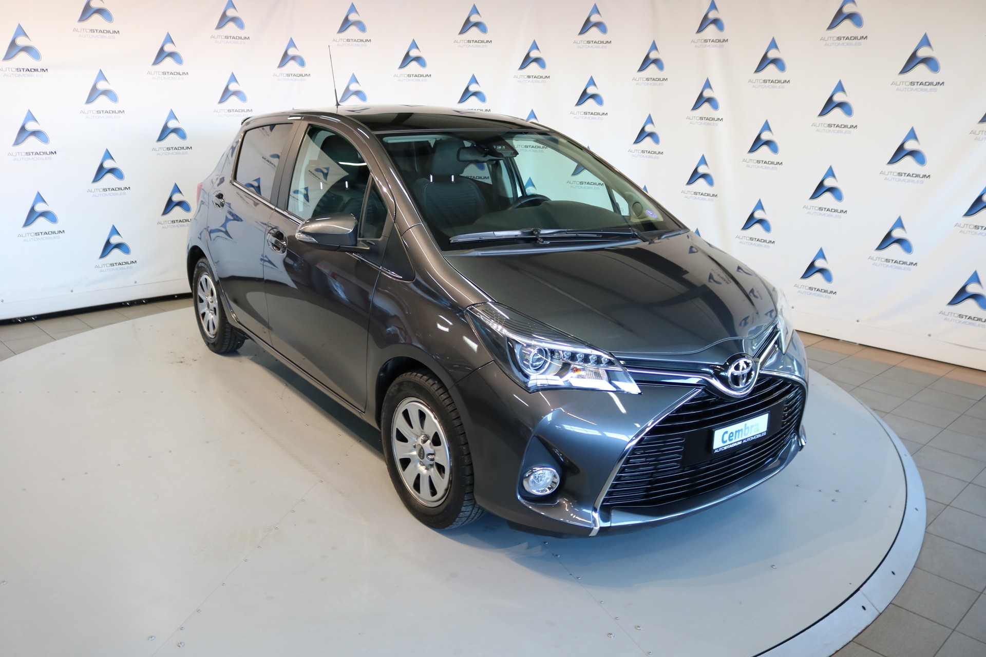 TOYOTA Yaris 1.33 Luna Multidrive-image-6